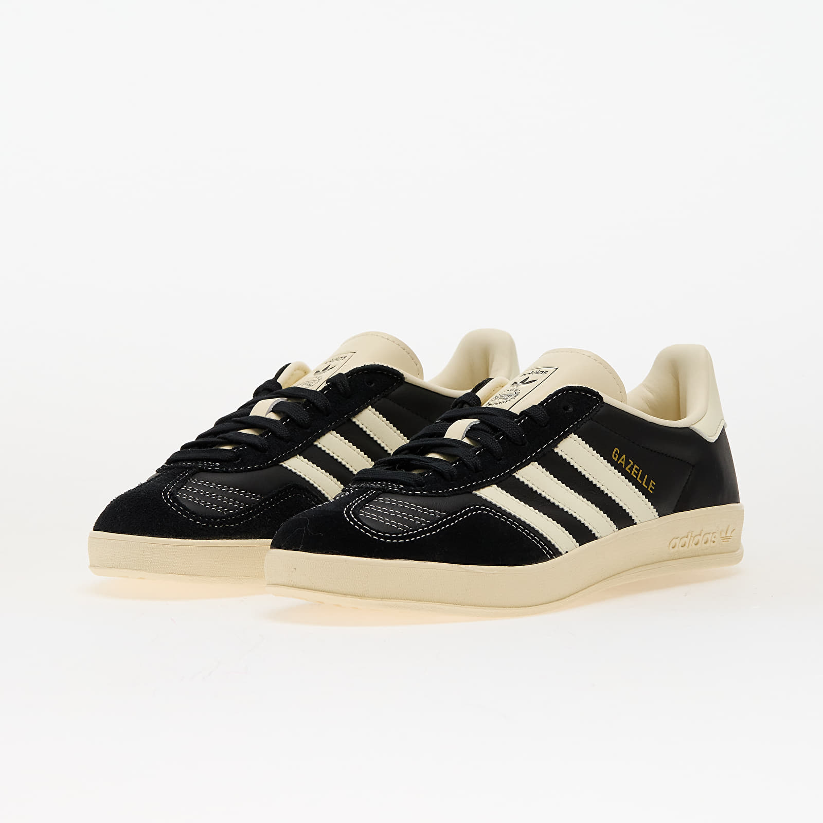 Moški čevlji adidas Gazelle Indoor Core Black/ Crew White/ Gold Metallic