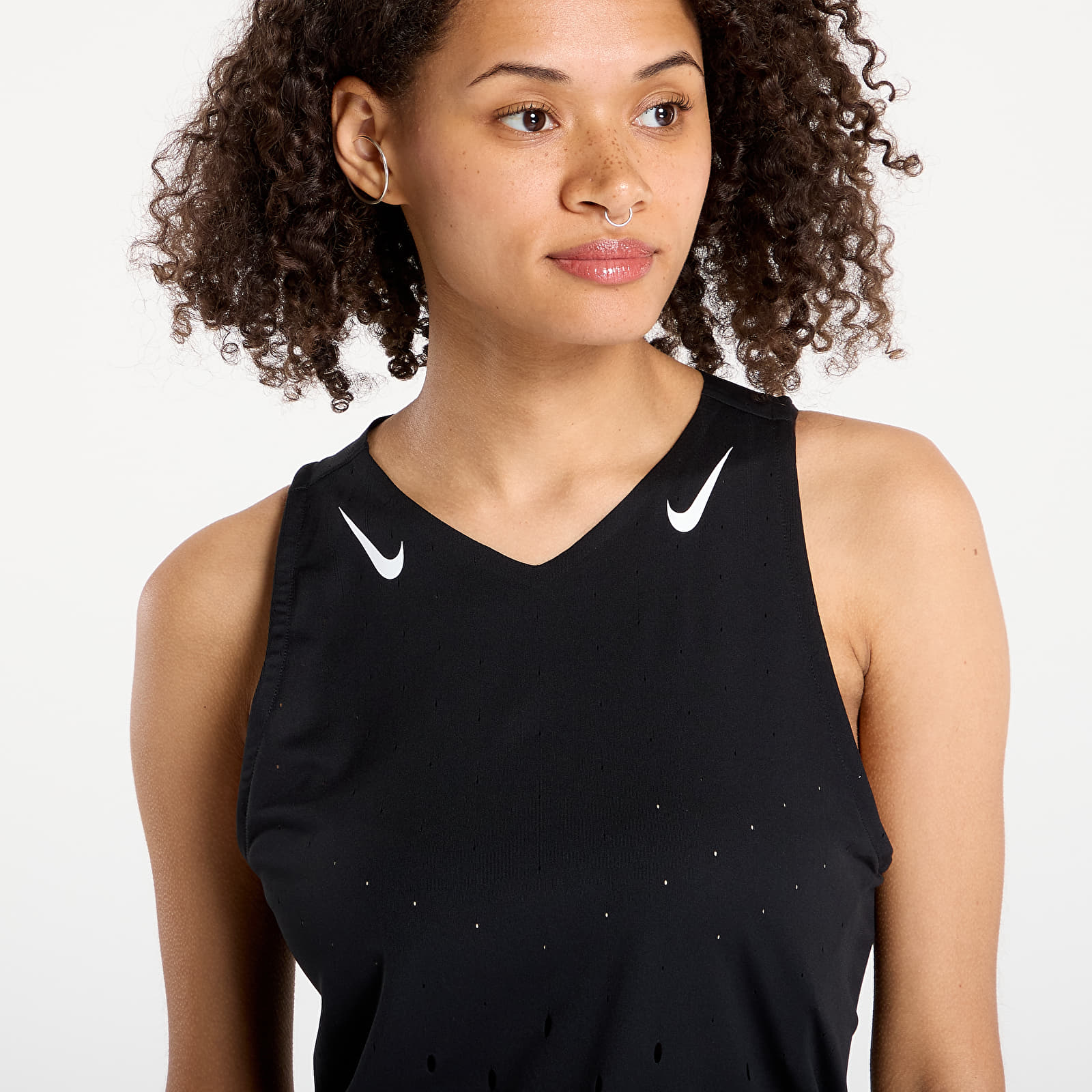 Camisetas de tirantes para mujer Nike AeroSwift Women's Dri-FIT ADV Running Singlet Black/ White/ White