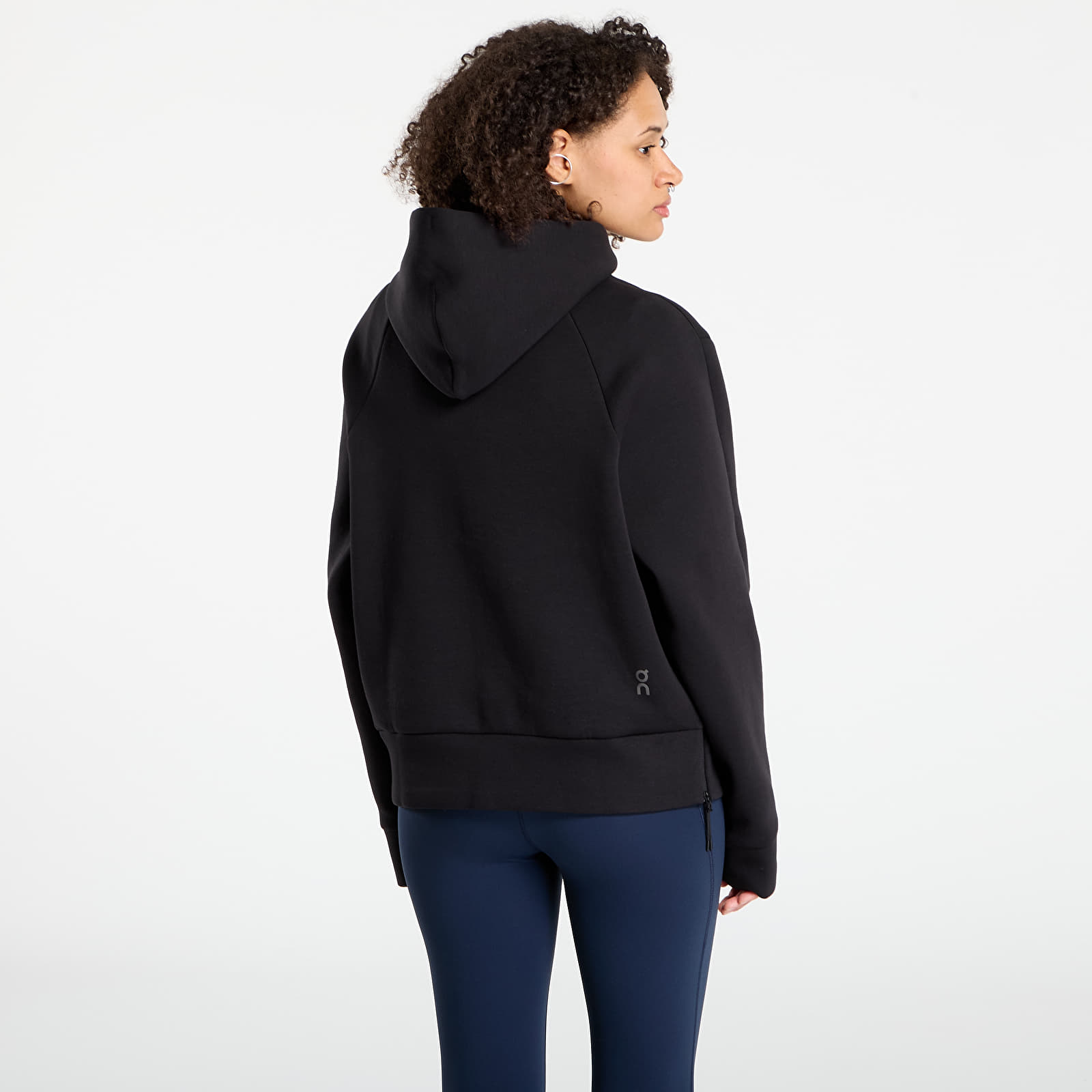 Hanorace pentru femei On Focus Tech Hoodie Black