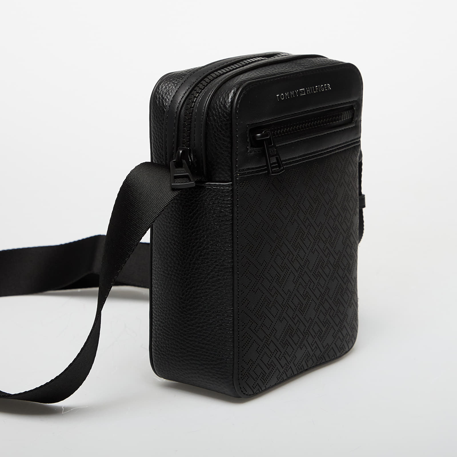 Τσάντα Tommy Hilfiger Monogram Mini Reporter Black Universal