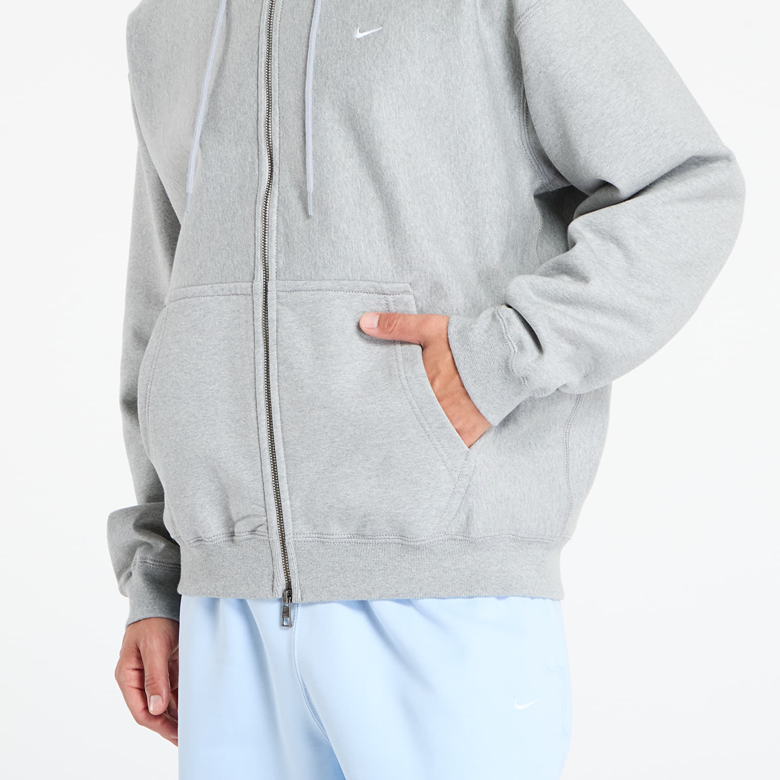 Vīriešu džemperi Nike Solo Swoosh Men's Full-Zip Fleece Hoodie Dk Grey Heather/ Lt Smoke Grey/ White