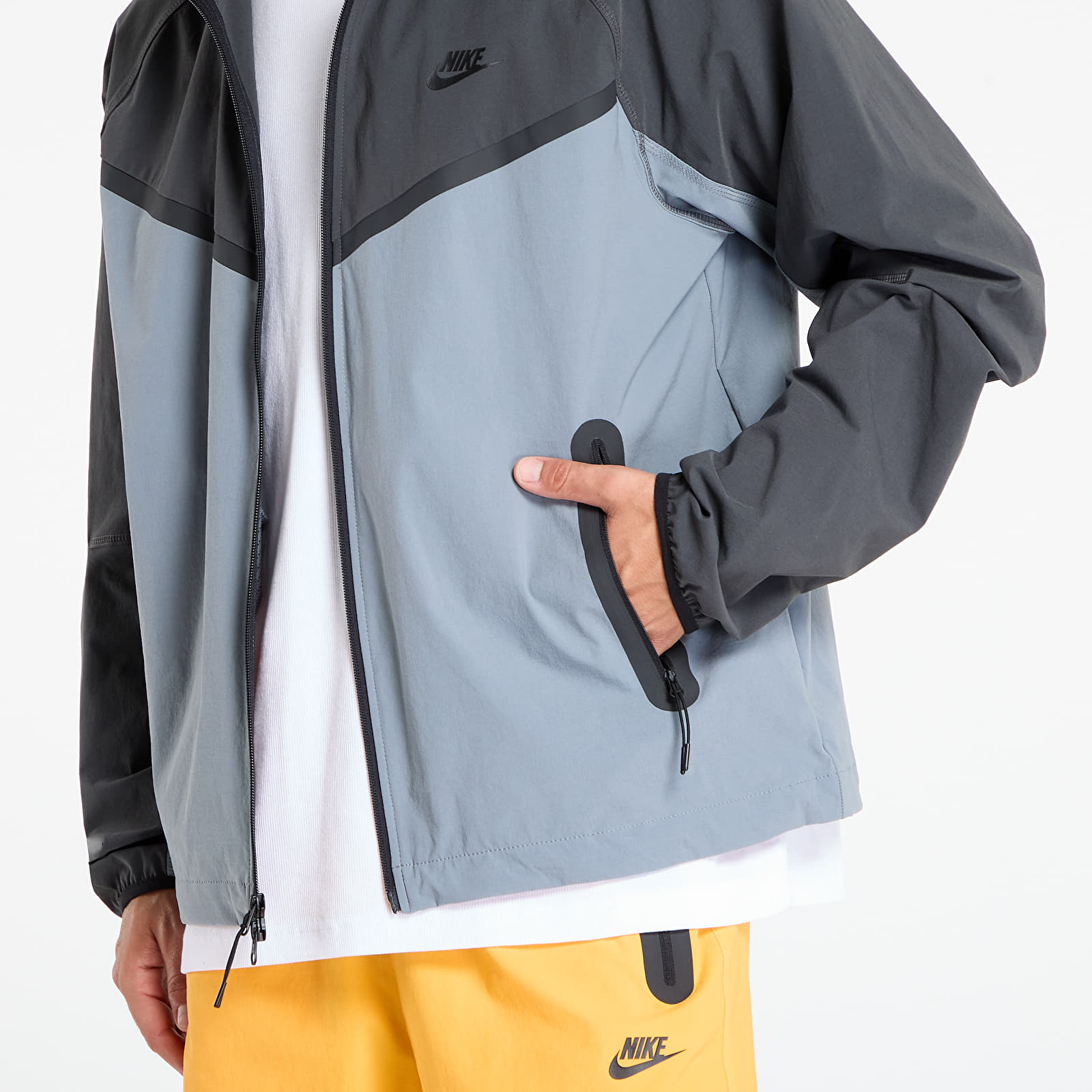 Vīriešu jakas Nike Tech Men's Woven Jacket Cool Grey/ Anthracite/ Black