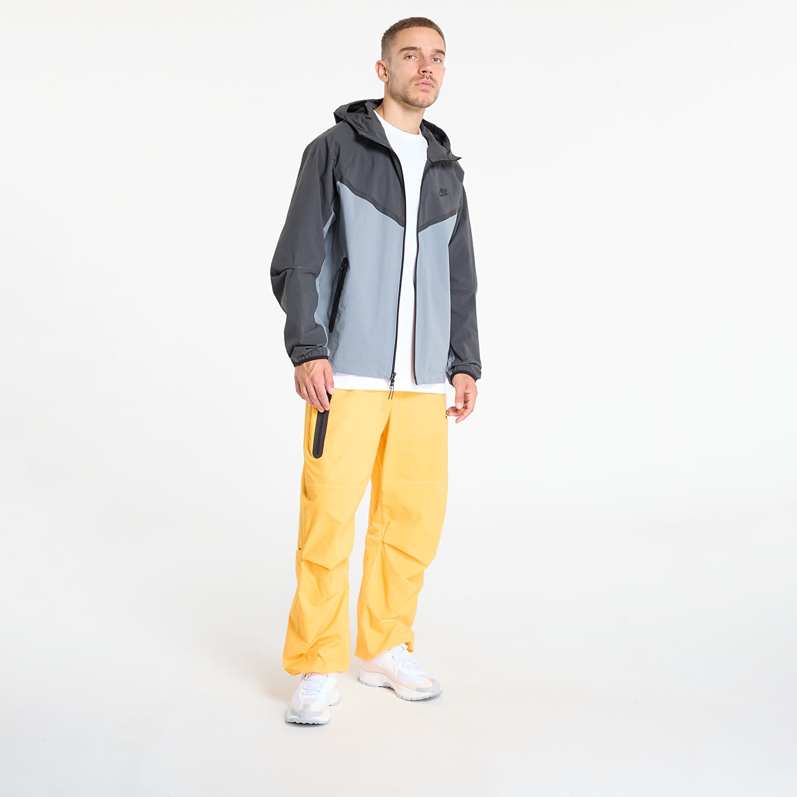 Vīriešu jakas Nike Tech Men's Woven Jacket Cool Grey/ Anthracite/ Black