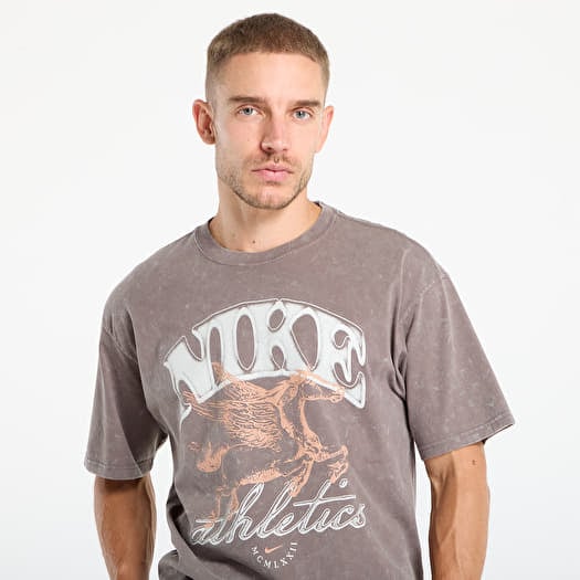 nike club t shirt stone
