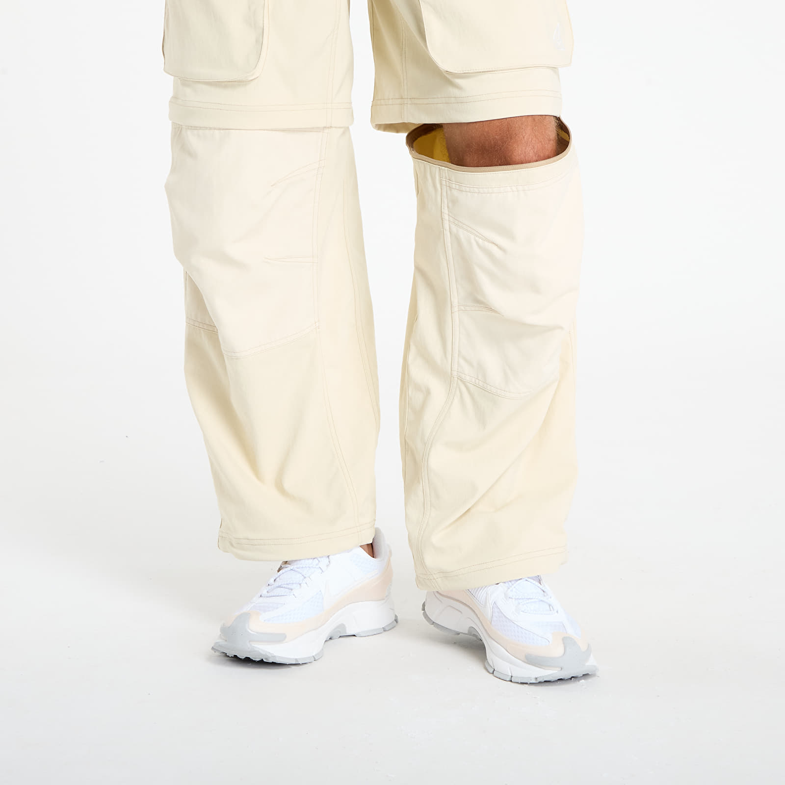 Vīriešu bikses Nike ACG "Smith Summit" Men's Zip Cargo Pants Lt Khaki/ Parachute Beige/ Summit White