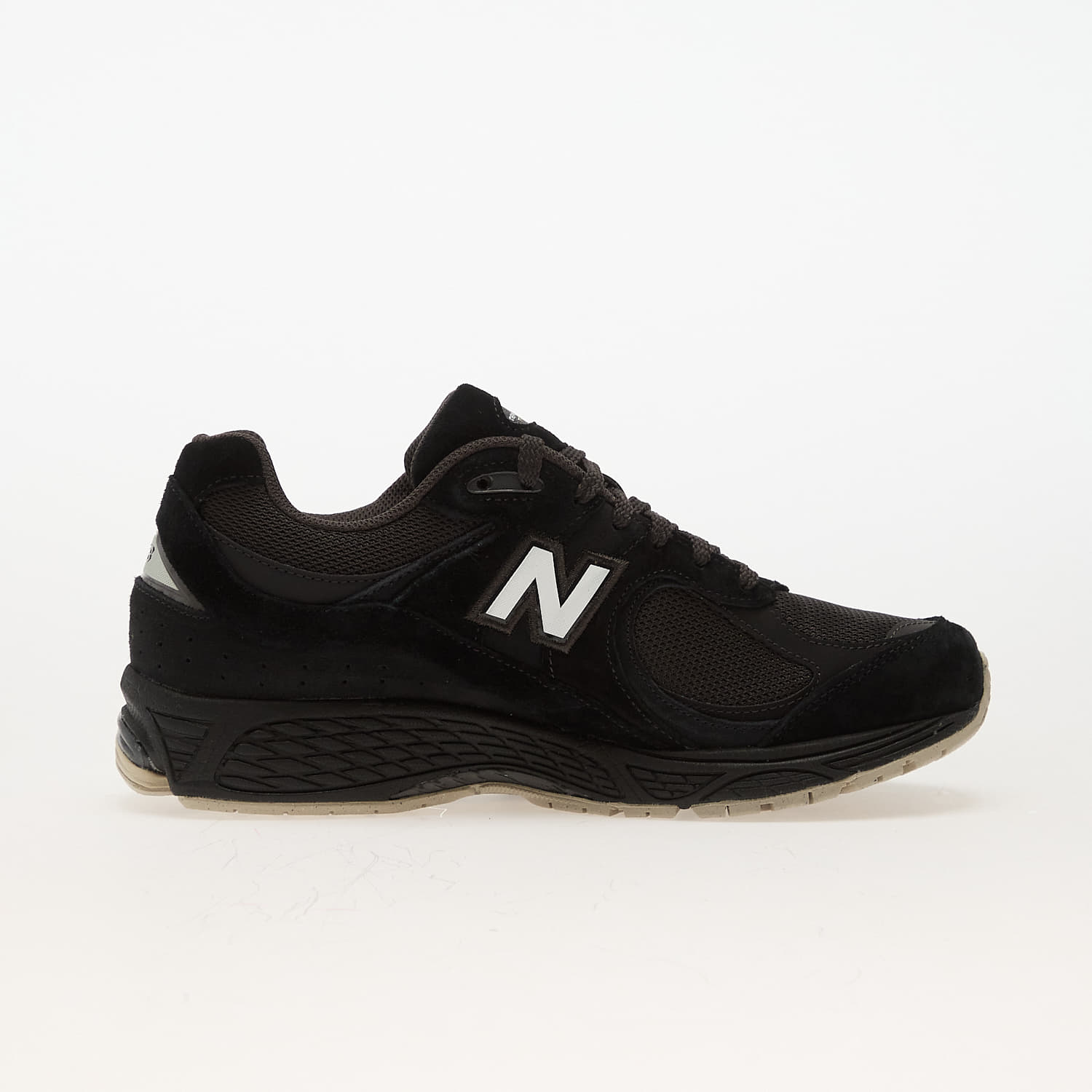 Men's sneakers and shoes New Balance 2002R Black
