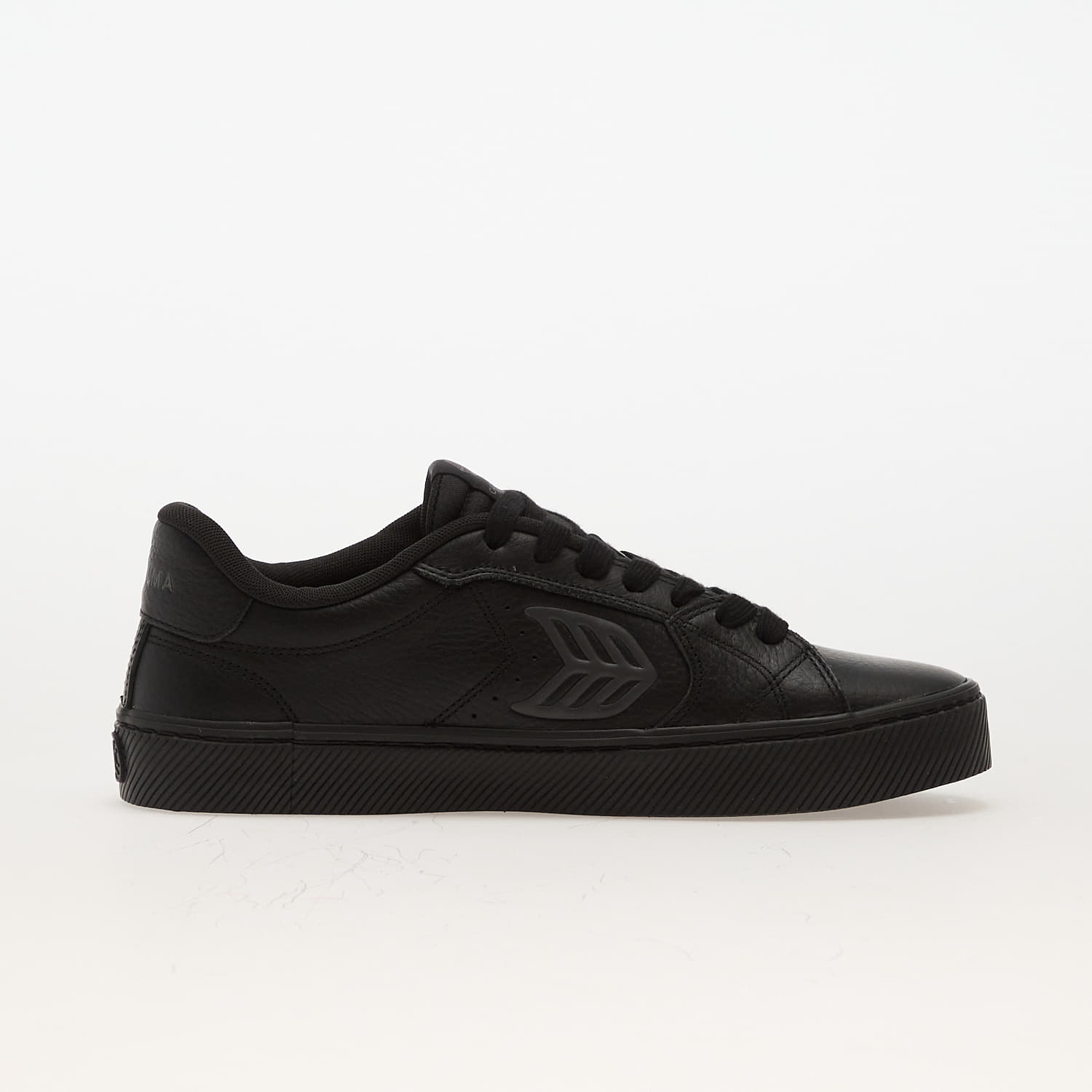 Ténis e sapatos para homem Cariuma M Salvas All Black