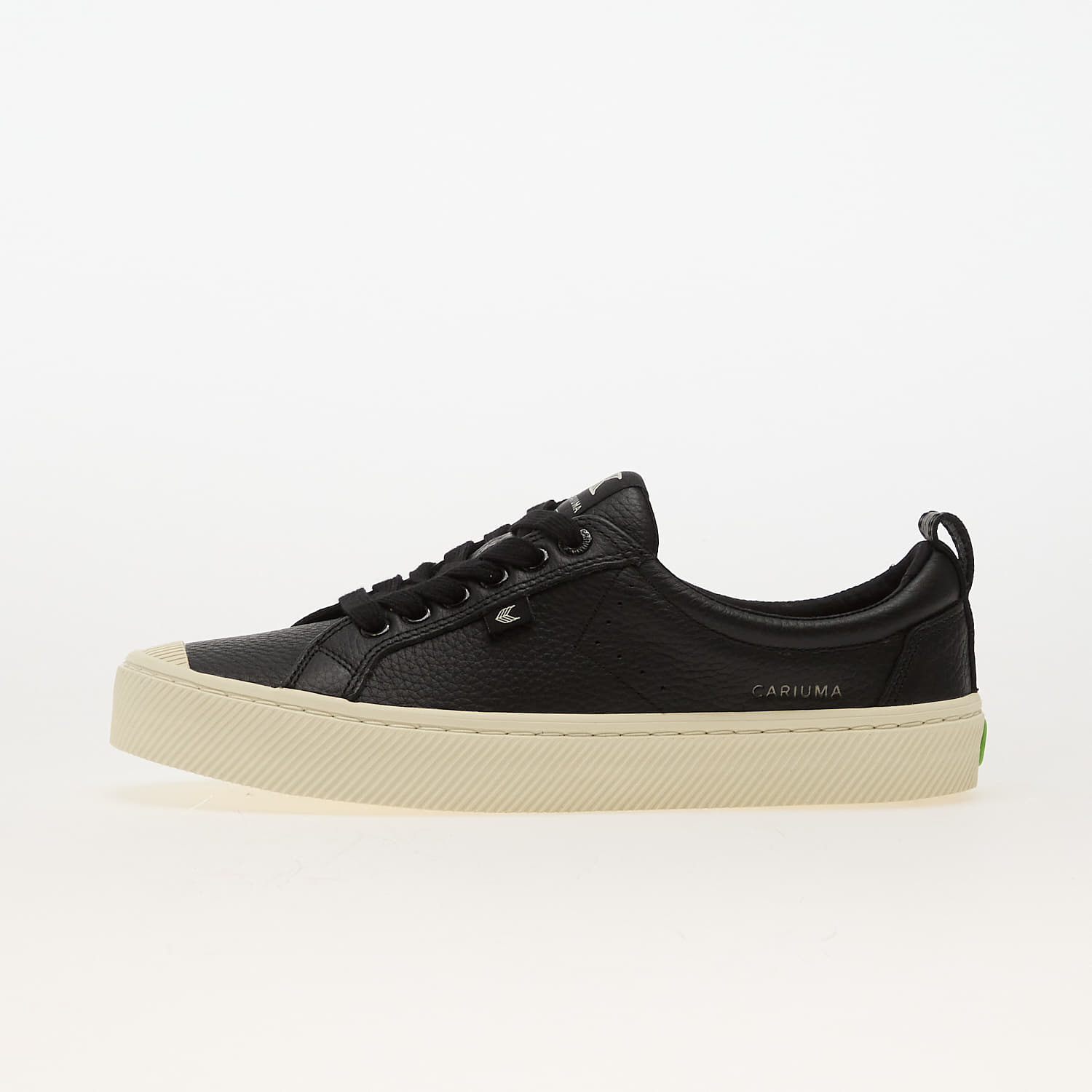Ténis e sapatos para homem Cariuma M Oca Low Black