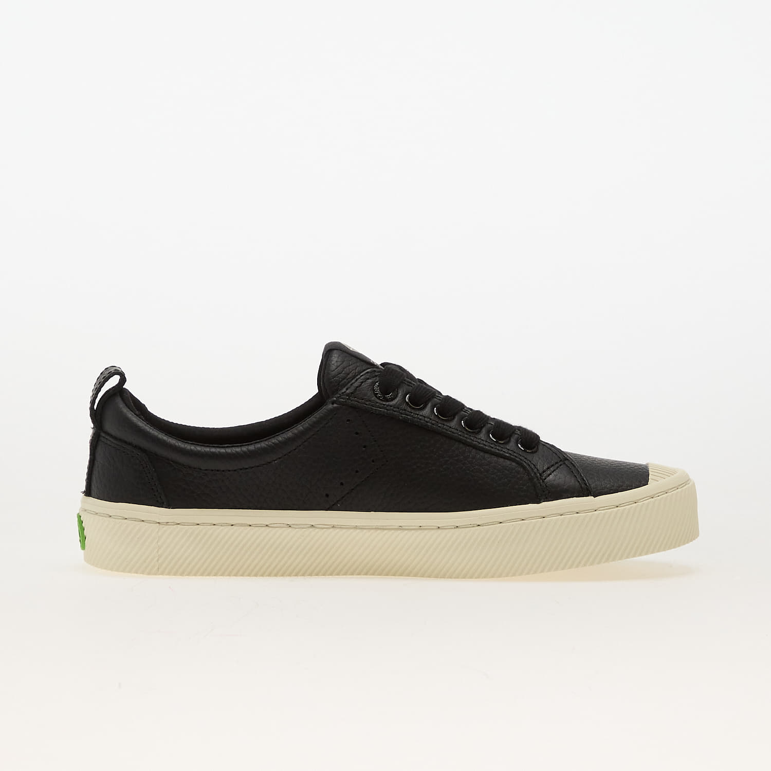 Ténis e sapatos para homem Cariuma M Oca Low Black