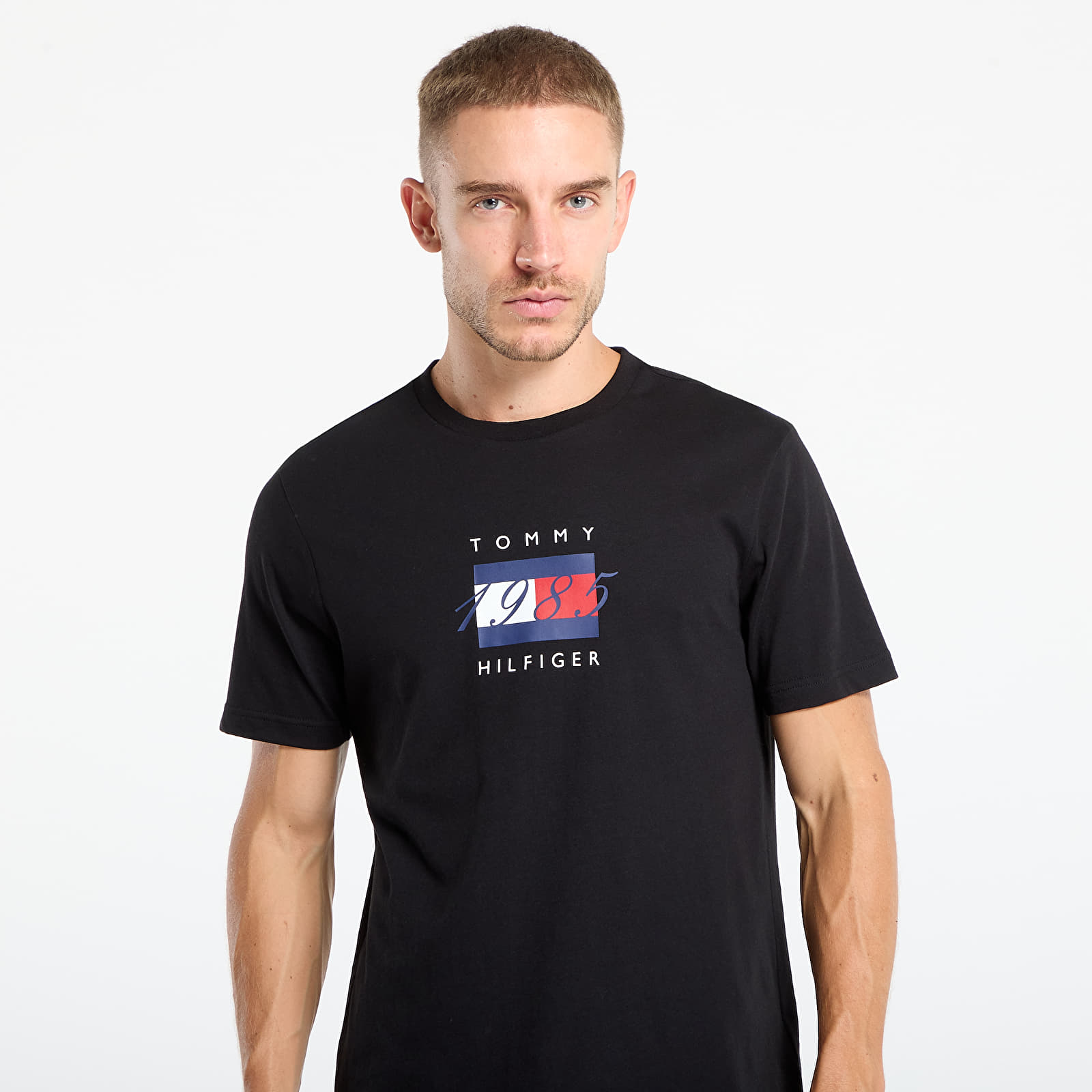 T-shirts Tommy Hilfiger Linear Flag Graphic Tee Black