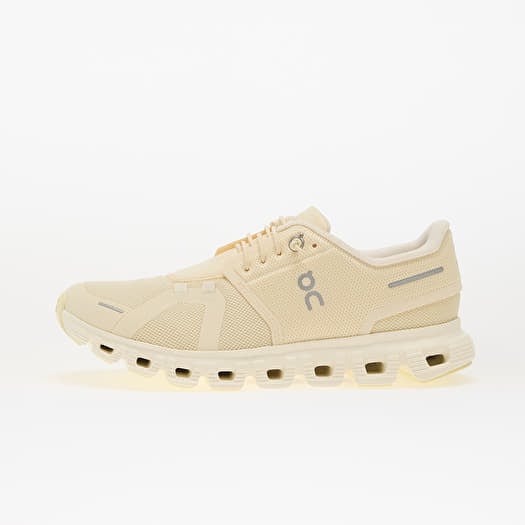 On W Cloud 6 Castor/ Ivory
