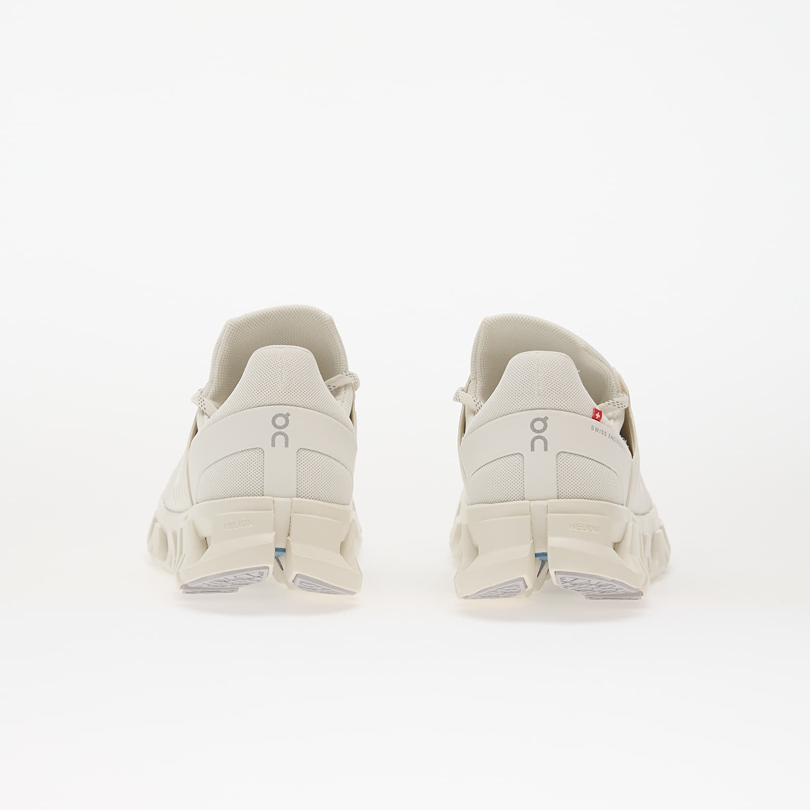 Men's sneakers and shoes On M Cloudswift 4 Ad Ivory/ Ivory