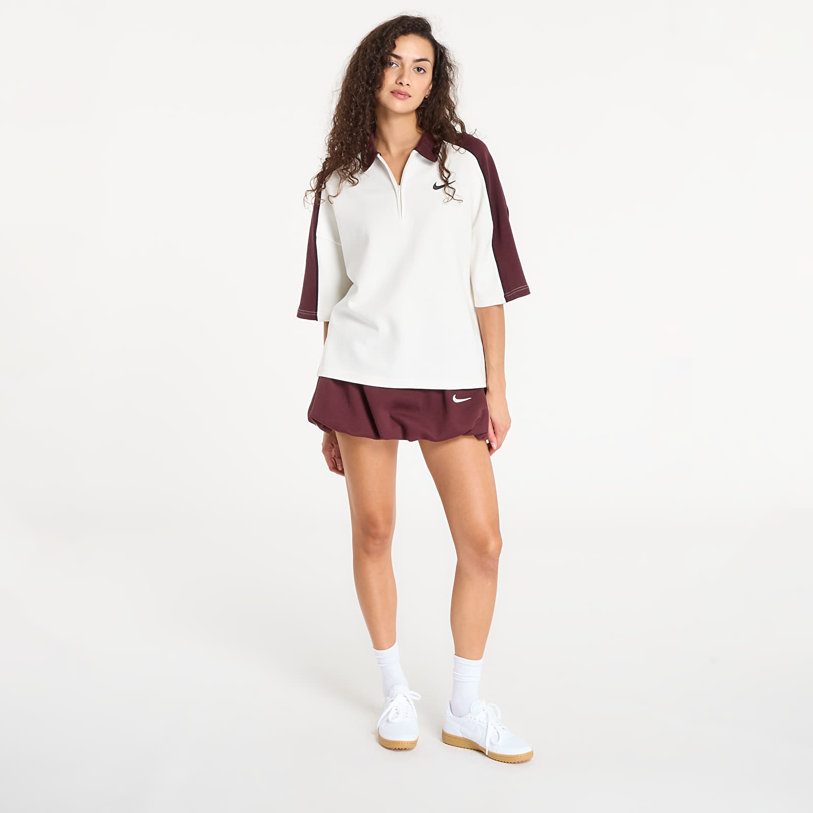 T-Shirts Nike W Ss Polo Sail/ Burgundy Crush