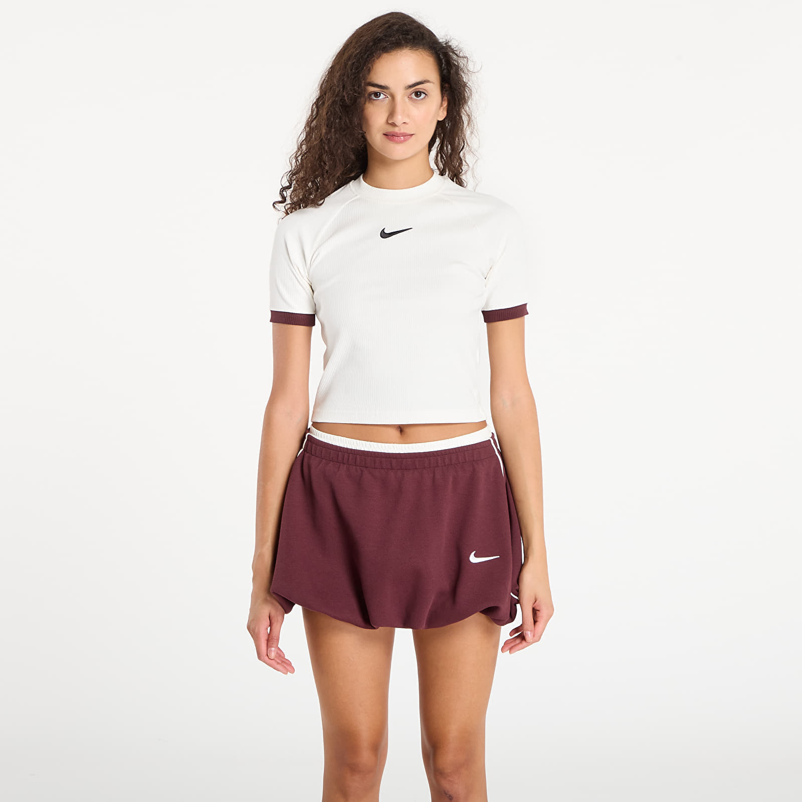 Top Nike W Ss Fitted Top Sail/ Burgundy Crush XS