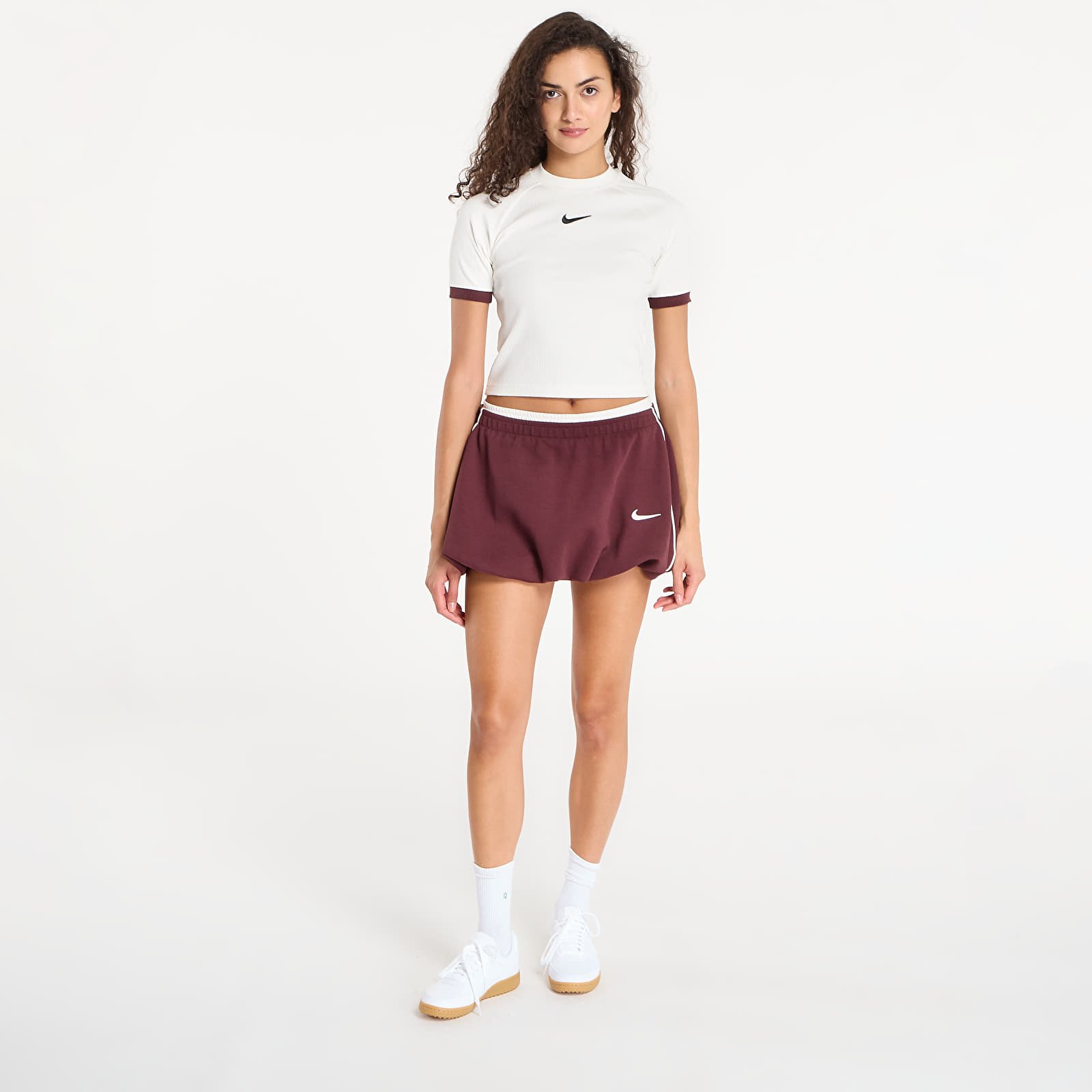 Топове Nike W Ss Fitted Top Sail/ Burgundy Crush