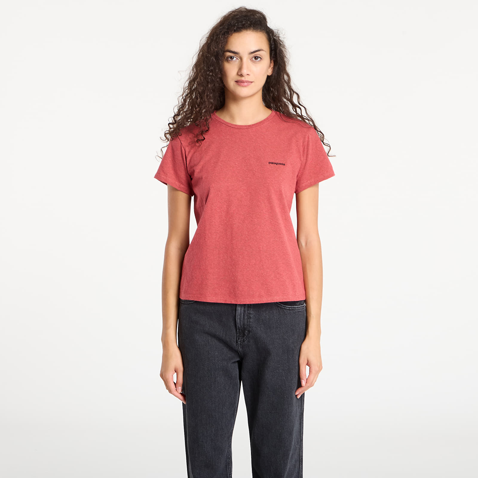 T-shirts Pataognia W's P-6 Logo Responsibili-Tee Potters Red