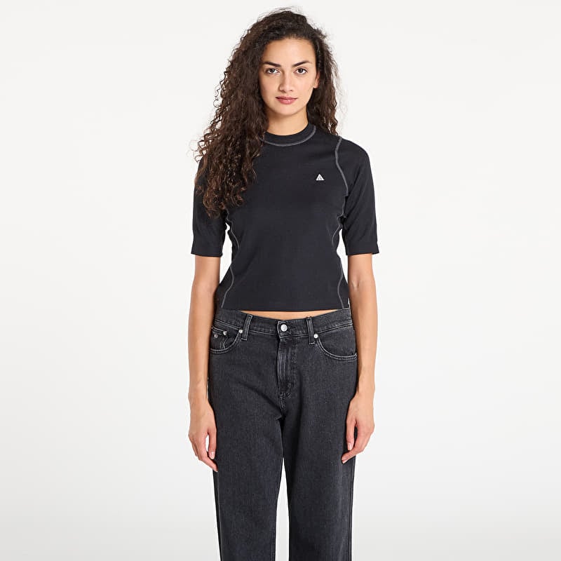 T-krekls Nike ACG "Chinati" Women's Dri-FIT ADV UV Protection Base Layer Black/ Anthracite/ Anthracite/ Summit White