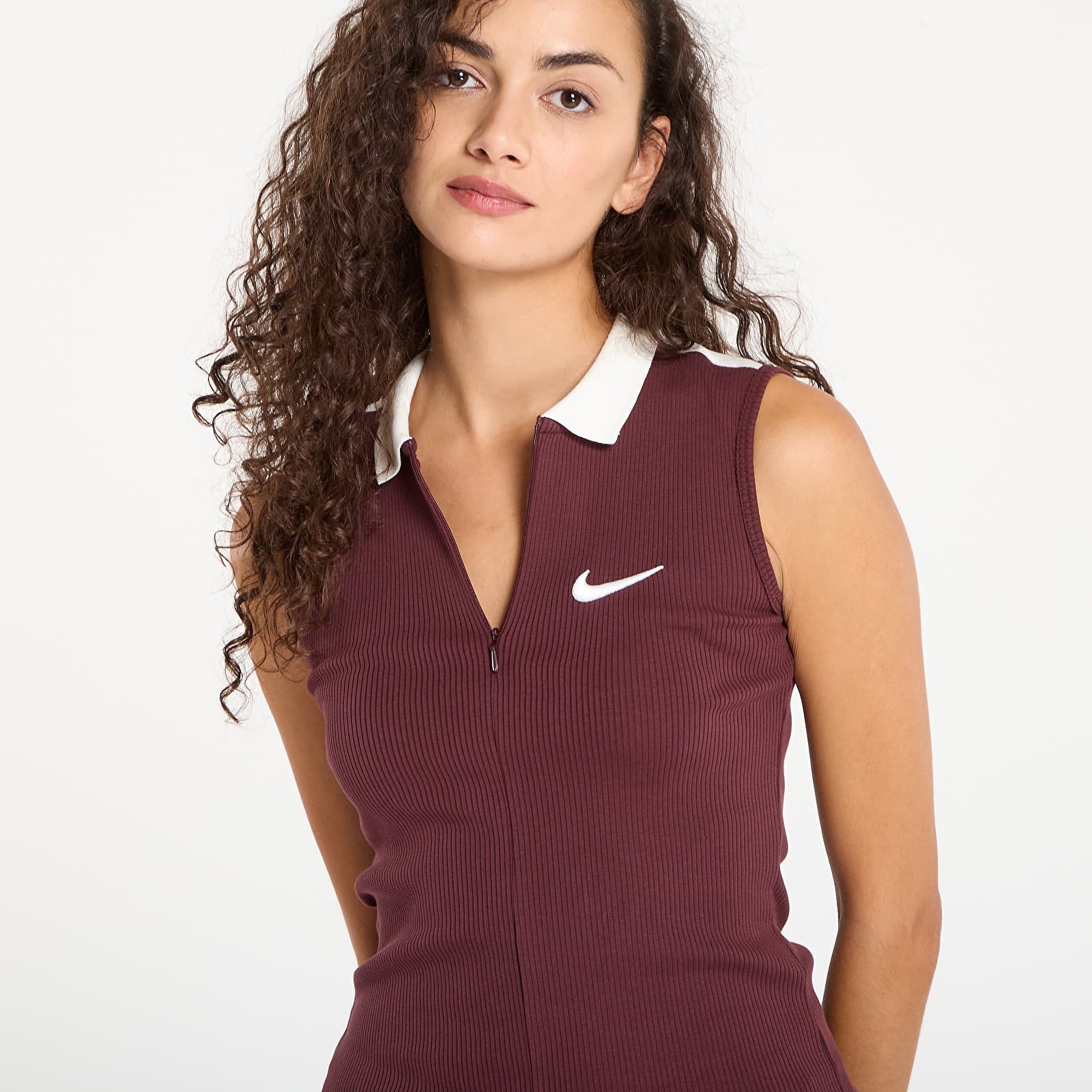 Débardeurs  Nike W Fitted Tank Burgundy Crush/ Sail