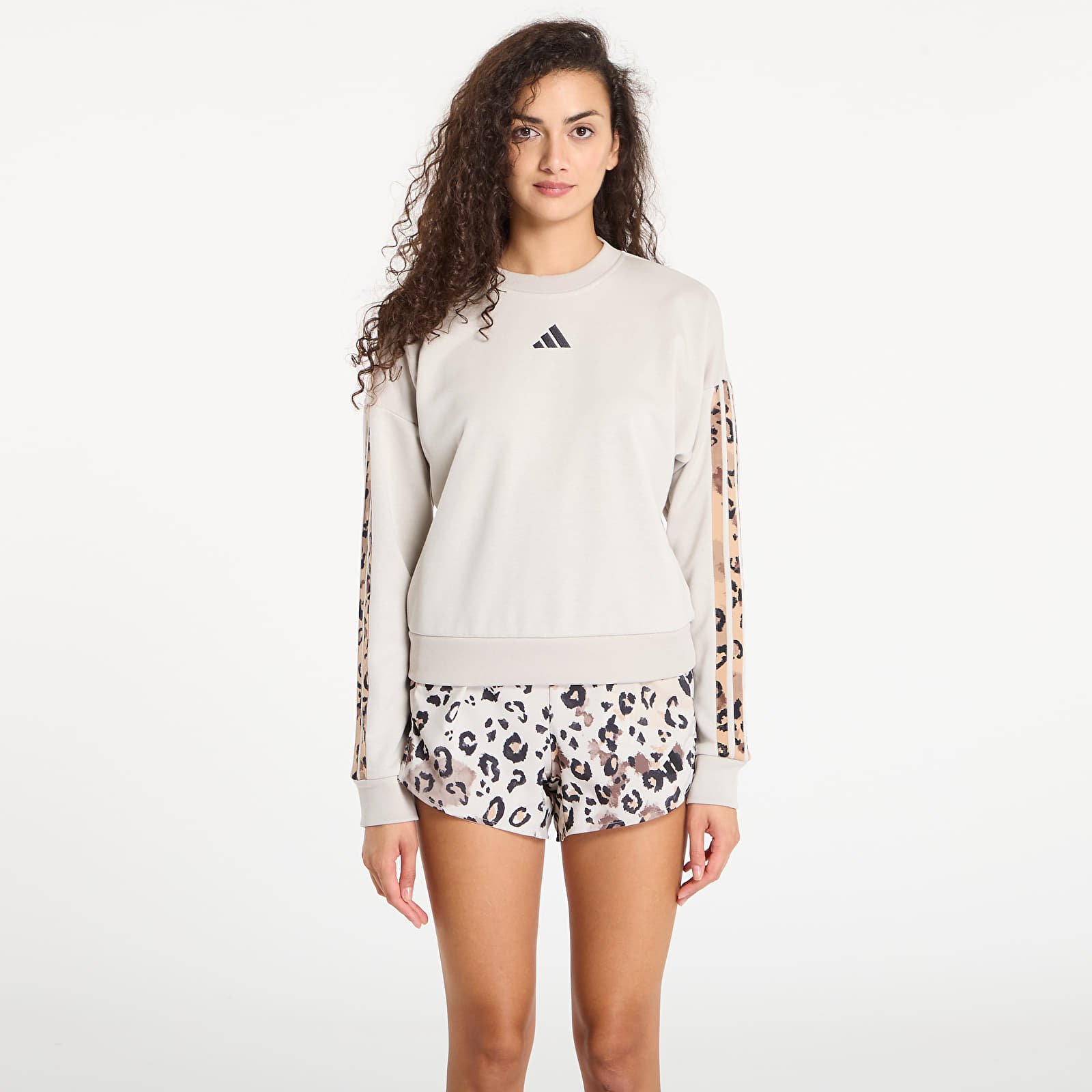 Hupparit ja collegepaidat adidas W Animal Print French Terry 3 Stripes Sweatshirt Wonder Aluminium/ Multicolor