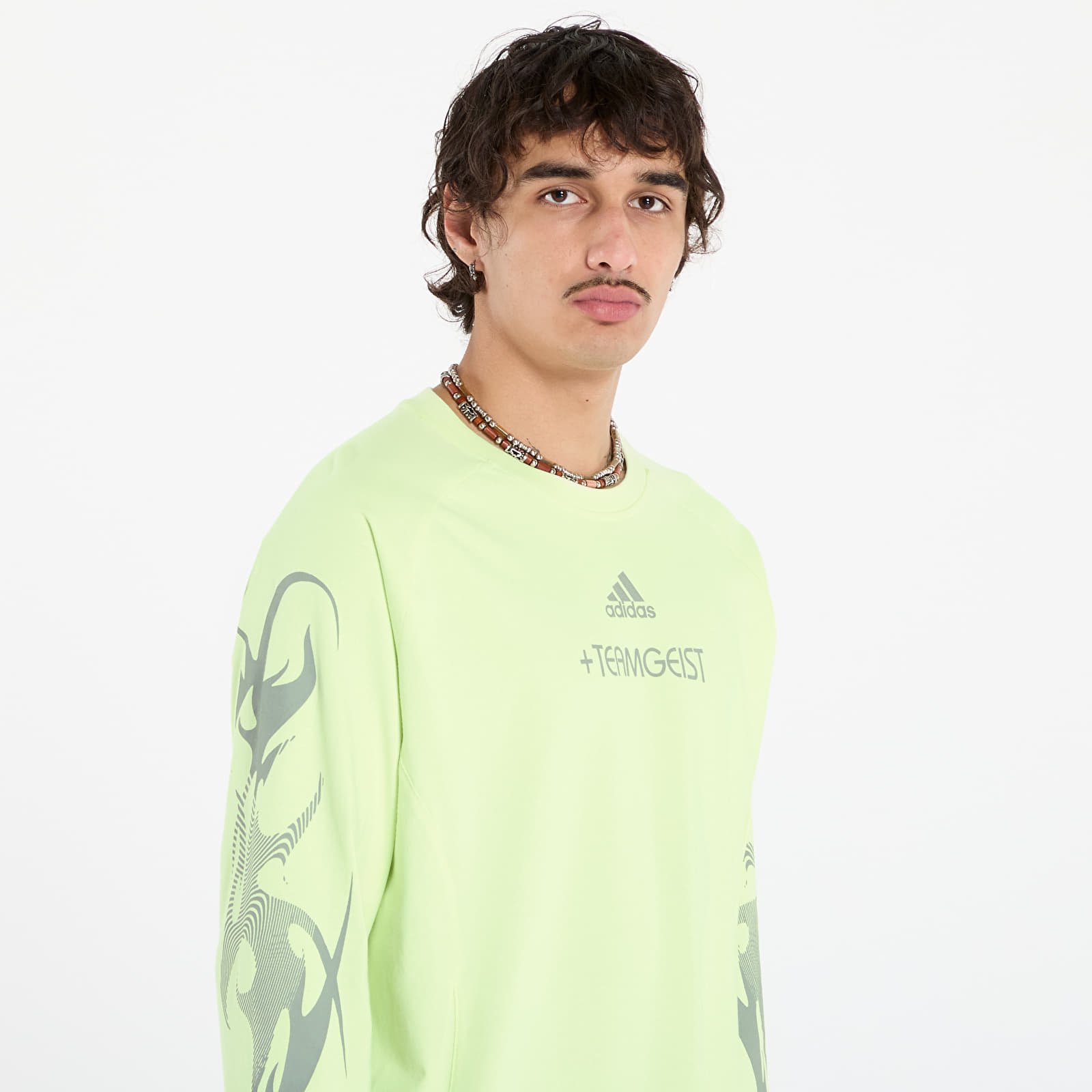 Men's T-shirts adidas Adilenium Season 4 Teamgeist Graphic Long Sleeve T-Shirt Almost Lime