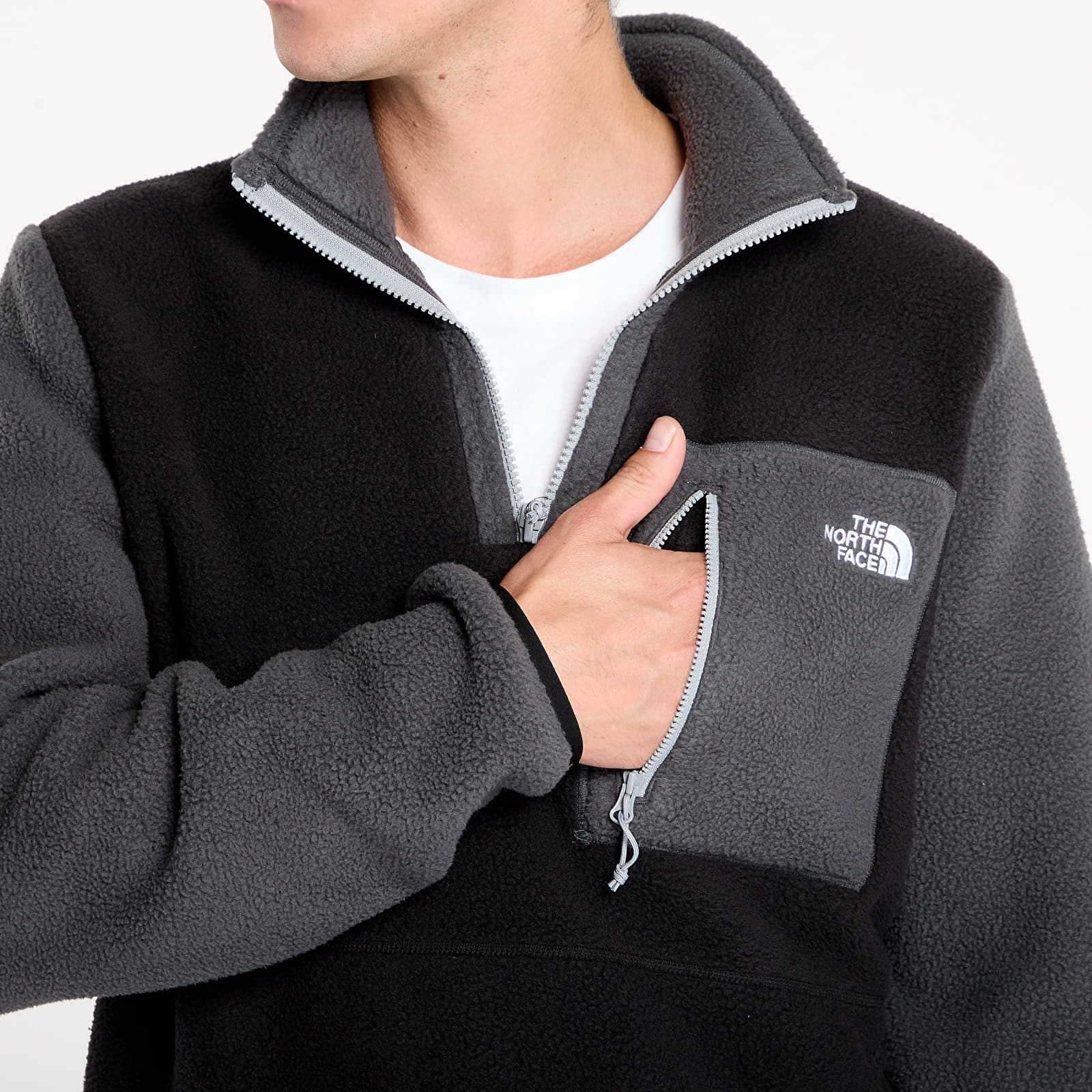 Суичърти The North Face M Yumiori 1/4 Zip TNF Black/ Asphalt Grey