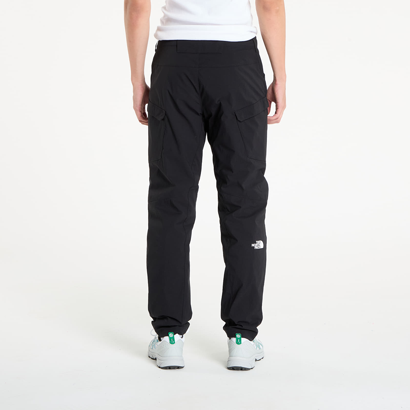 Broeken voor heren The North Face M Winter Exploration Reg Tapered Cargo Pants TNF Black
