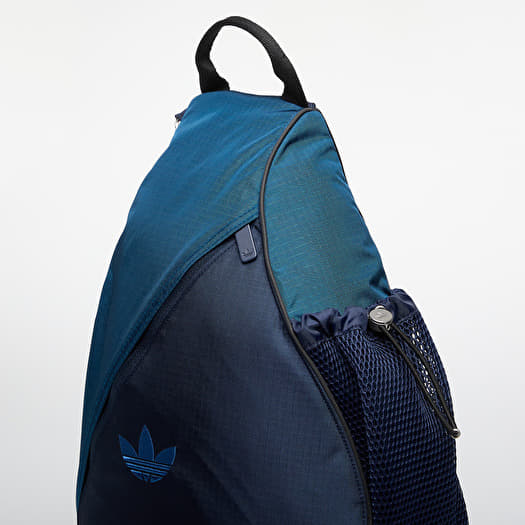 adidas バックパック 58 バックパックブランドラブ オールオーバープリント クラシック