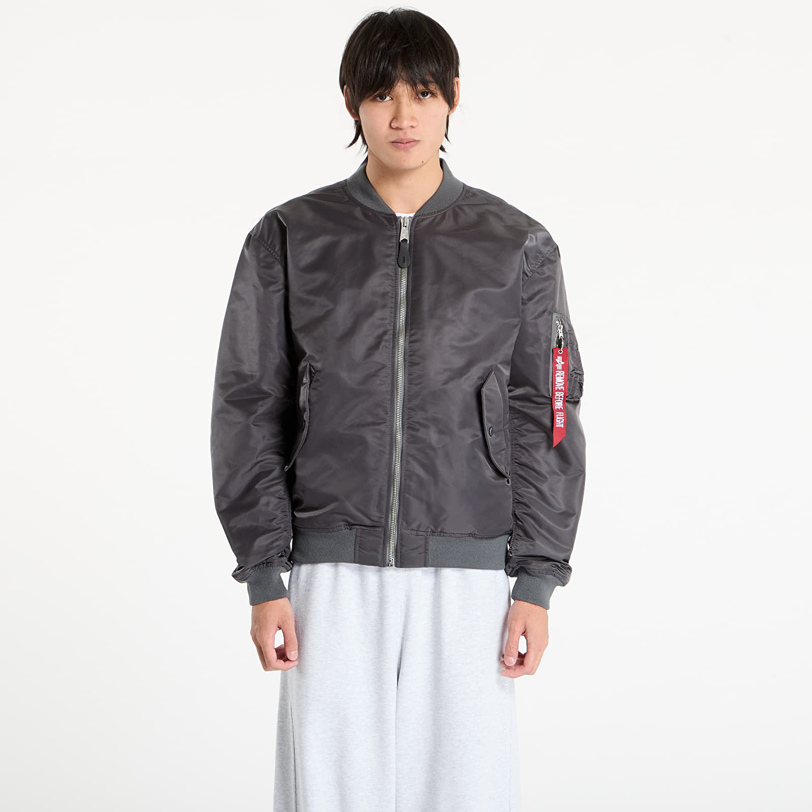 Herren-Bomber Alpha Industries MA-1 CS Bomber Jacket Vintage Grey