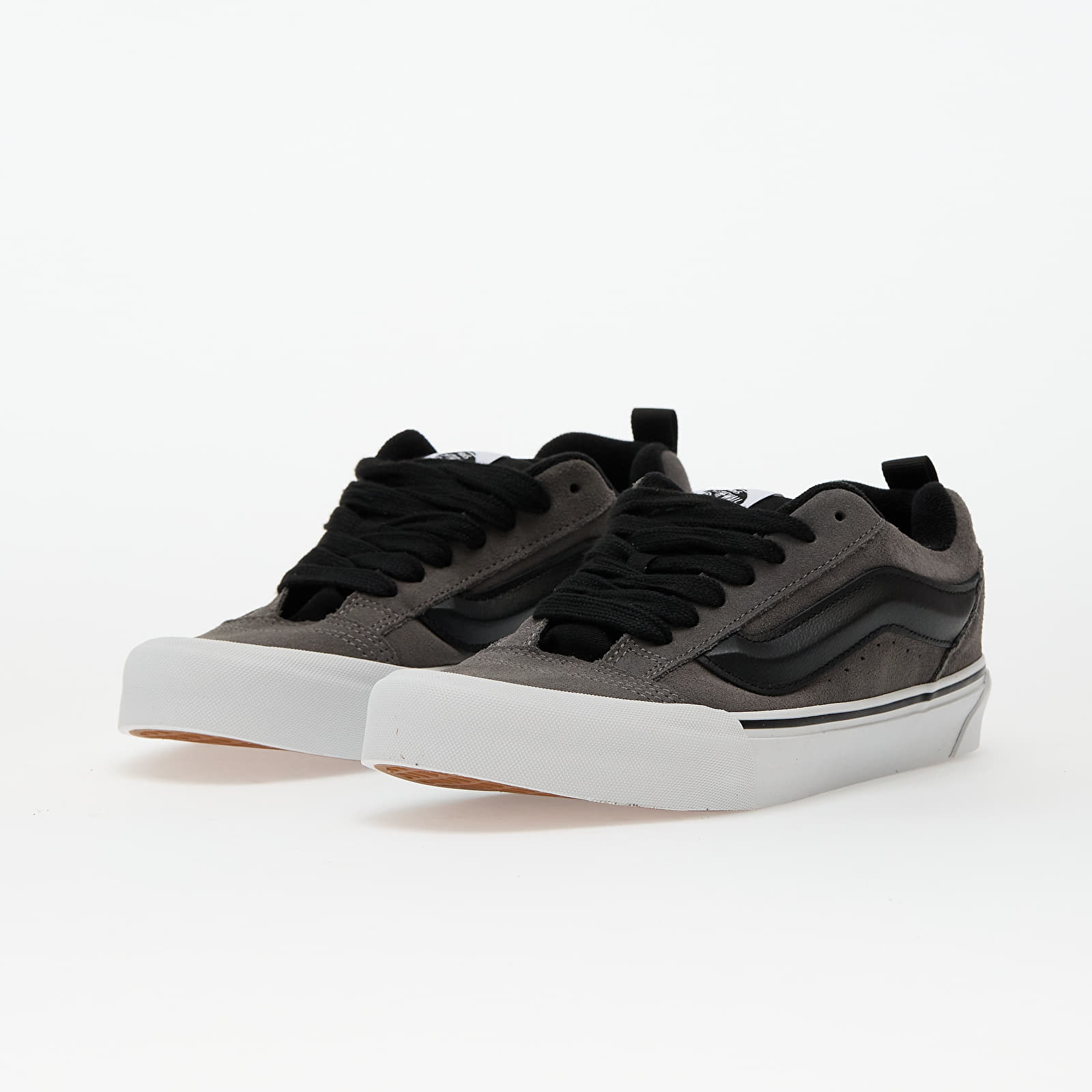 Men's sneakers and shoes Vans Knu Skool Suede Pewter