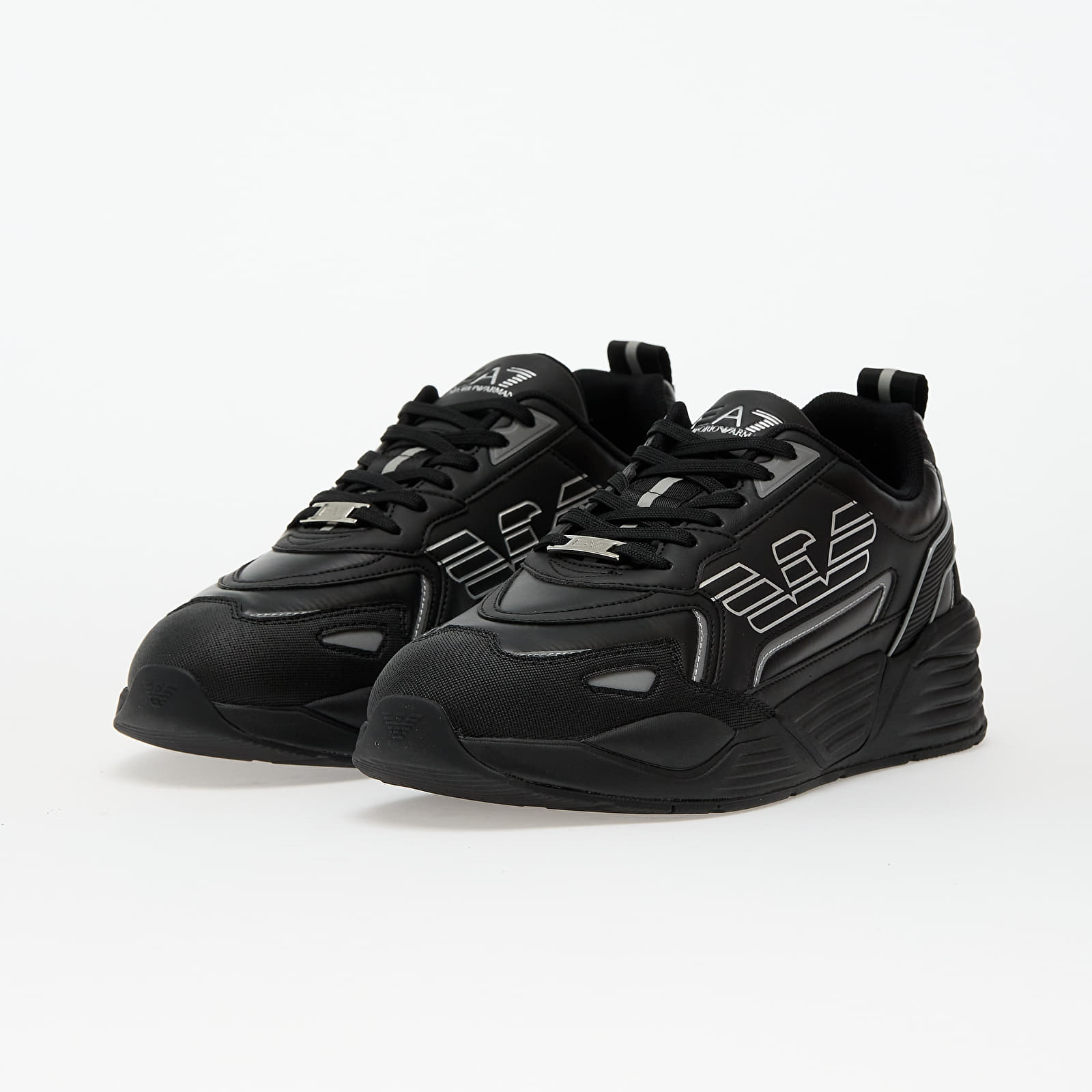 Miesten lenkkarit ja kengät EA7 Emporio Armani Sneaker Ace Runner Special Triple Black/ Silver