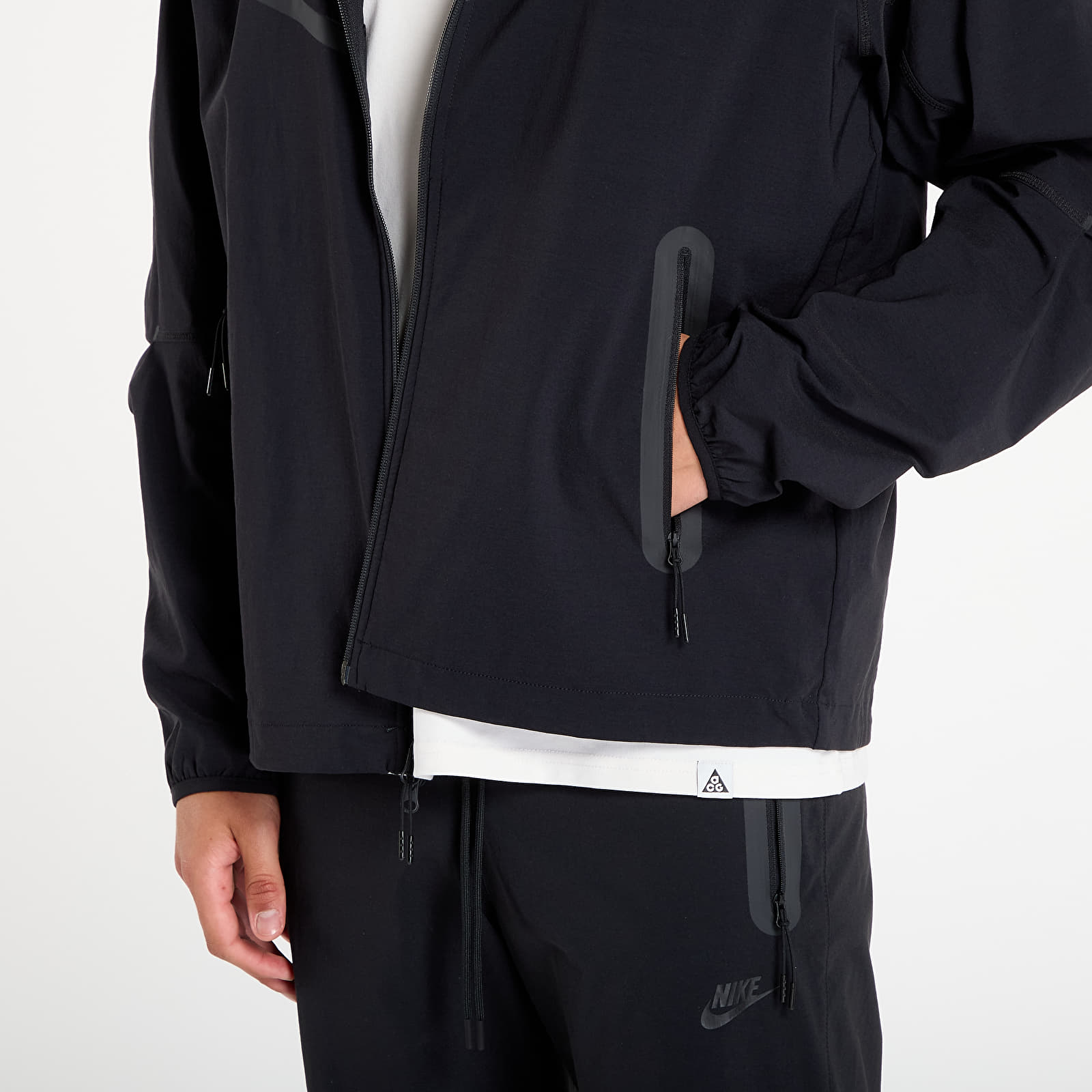 Men's jackets Nike Tech Men's Woven Jacket Black/ Black/ Black