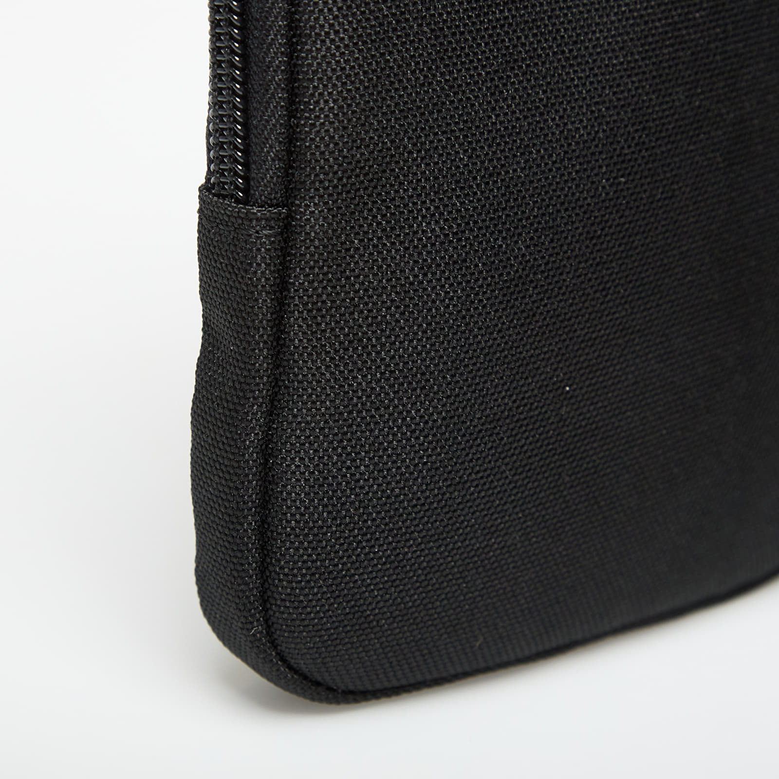Men's Shoulder Bags EA7 Emporio Armani Train Core U Small Pouch Bag Black Beauty