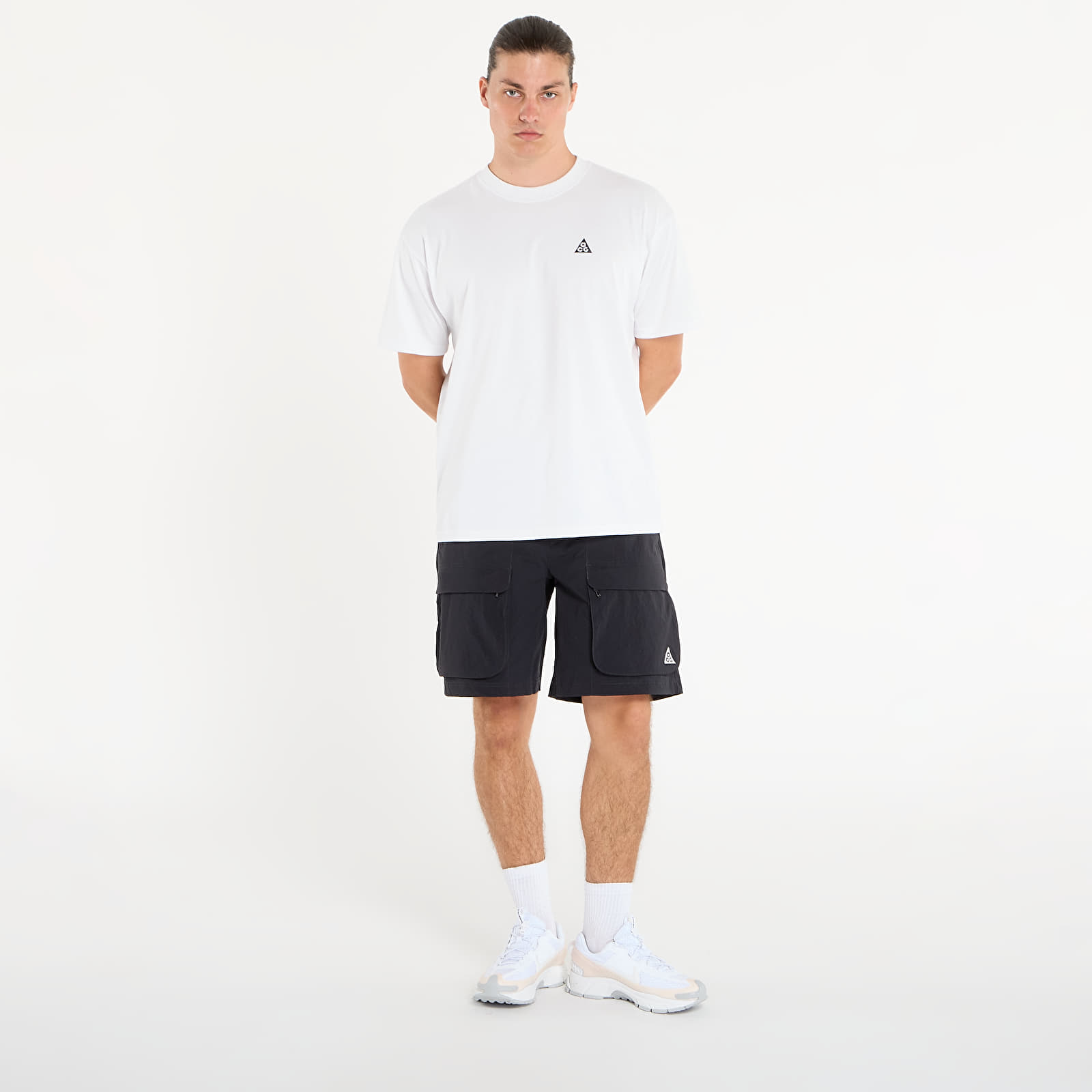 Men's shorts Nike ACG "Smith Summit" Men's Cargo Shorts Black/ Anthracite/ Summit White