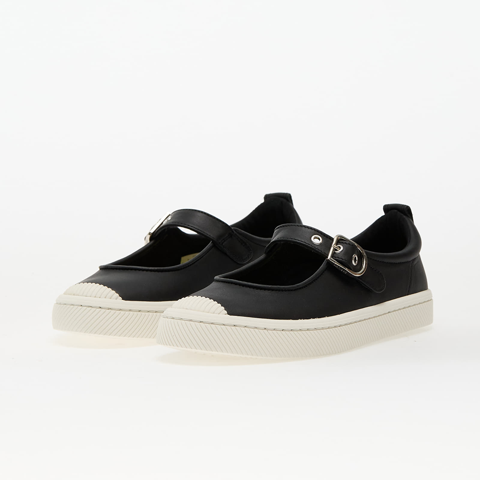 Women's sneakers and shoes Cariuma W Oca Mary Jane Black