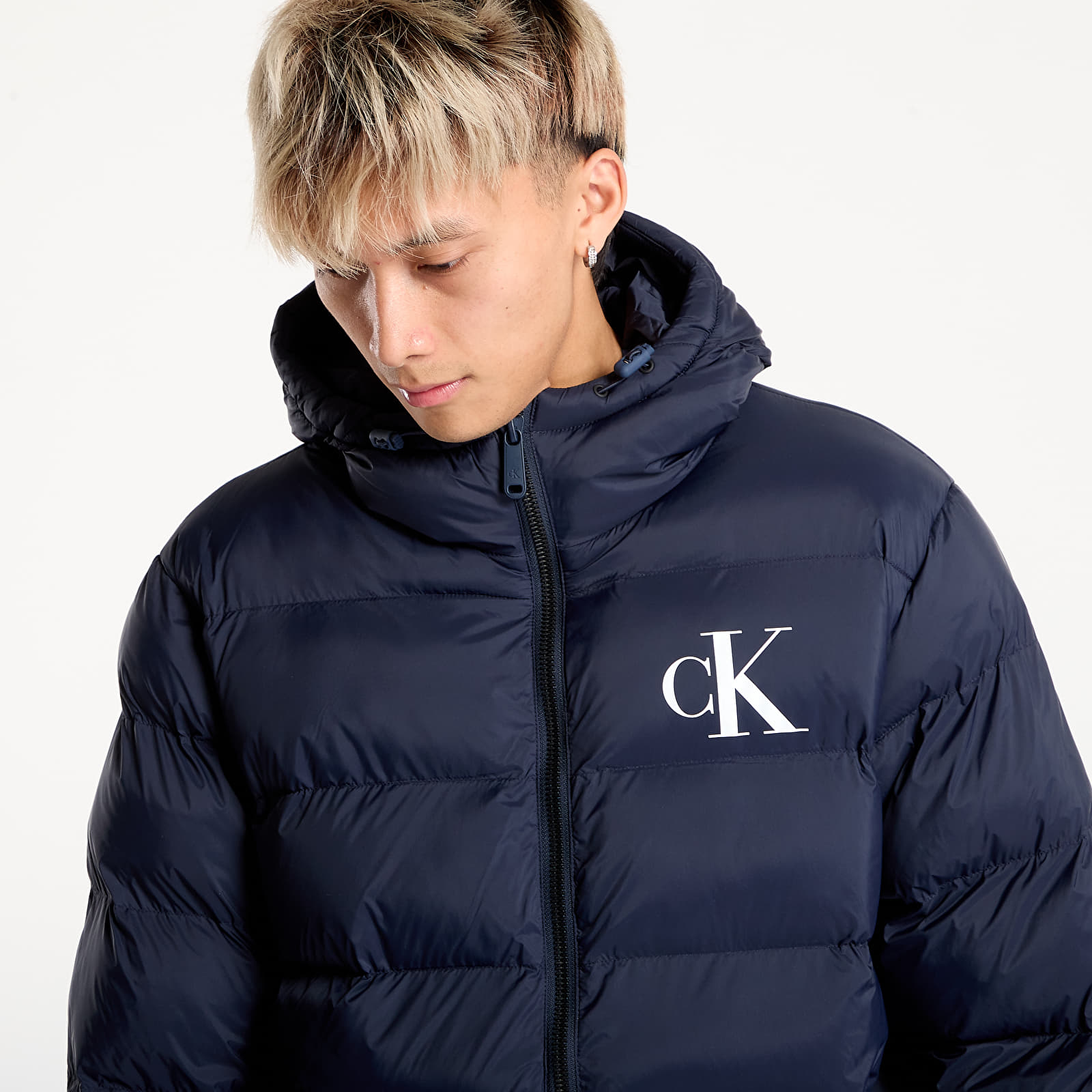 Daunenjacken für Männer Calvin Klein Jeans Ls Nylon Monogram Puff Jacket Blue
