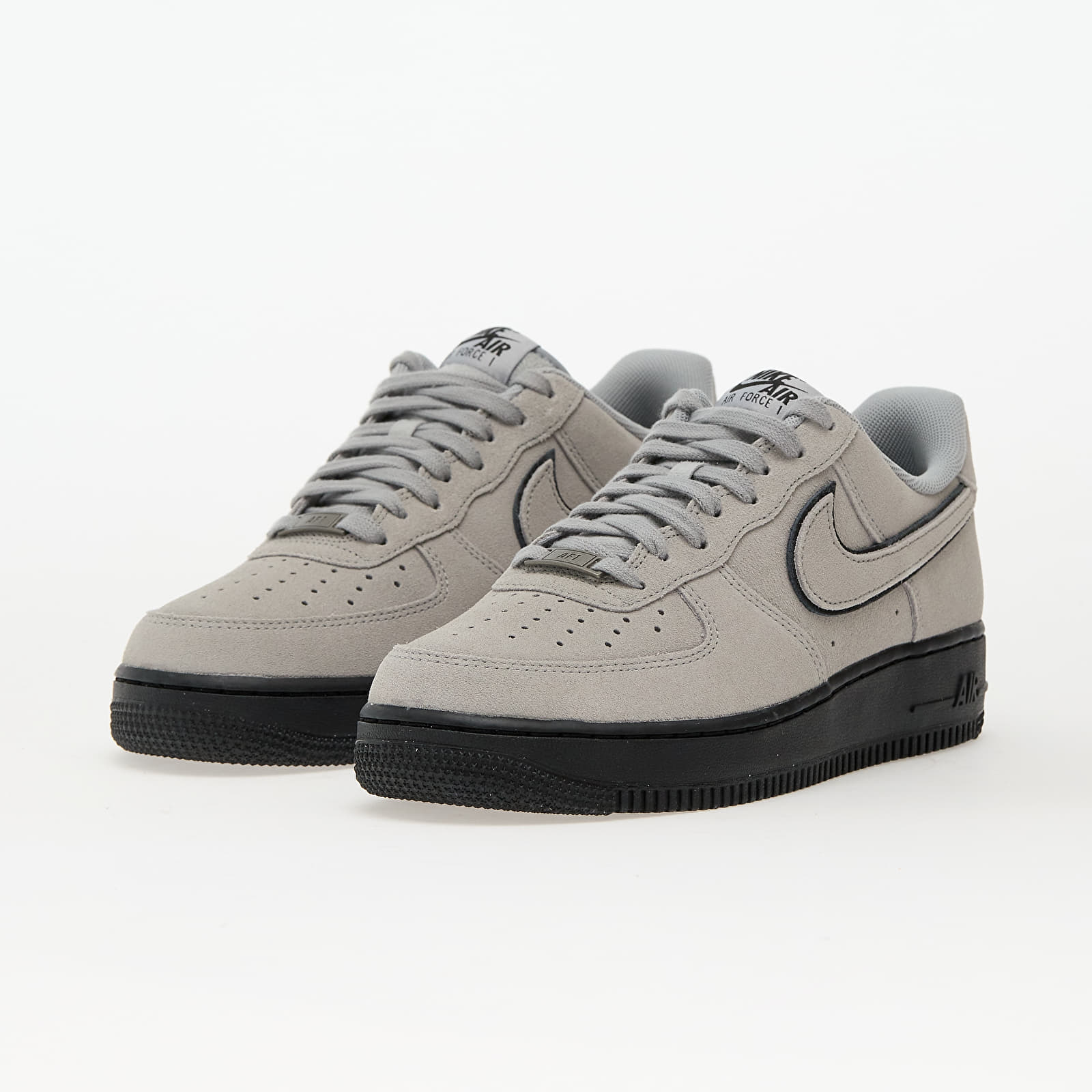 Men's sneakers and shoes Nike Air Force 1 '07 Lv8 Lt Smoke Grey/ Lt Smoke Grey-Black