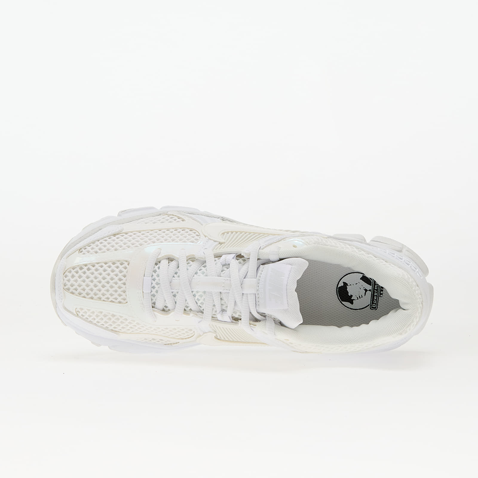 Sneakers och skor för kvinnor Nike W Zoom Vomero 5 SE White/ White-Platinum Tint-Summit White-Black