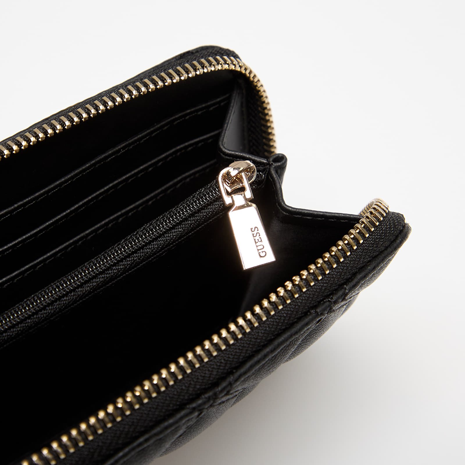 Geldbörsen für Frauen GUESS Giully Ii Slg Med Zip Around Black