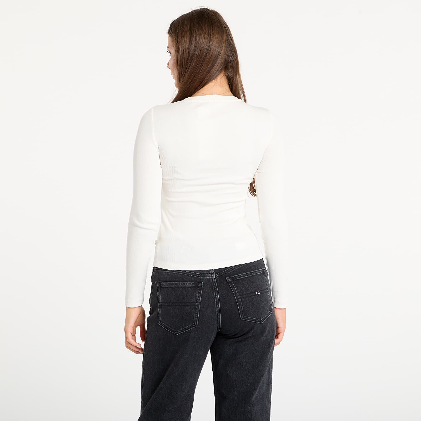 Naisten T-paidat Guess Jeans Ls Cn Embro Slim White