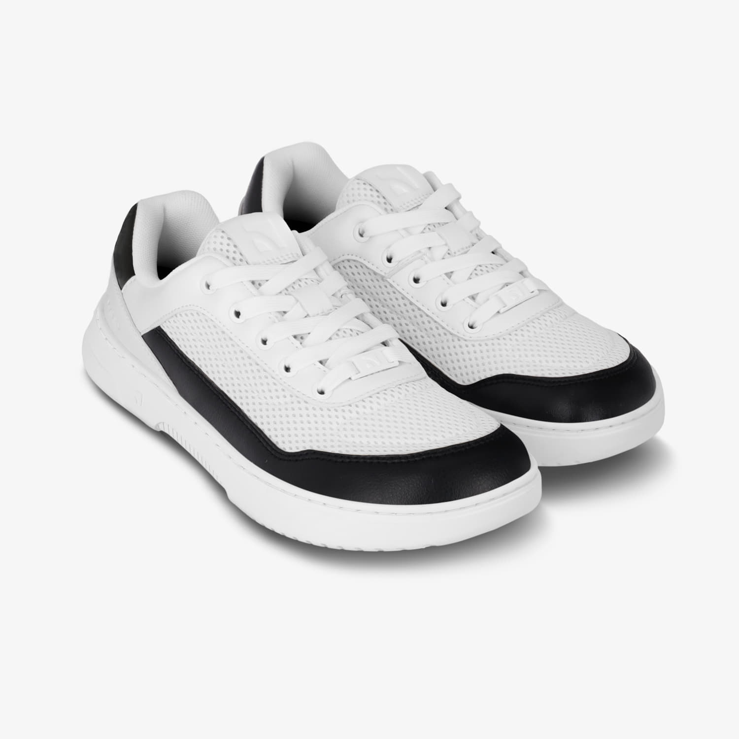 Miesten lenkkarit ja kengät Barebarics Vaporo White & Black