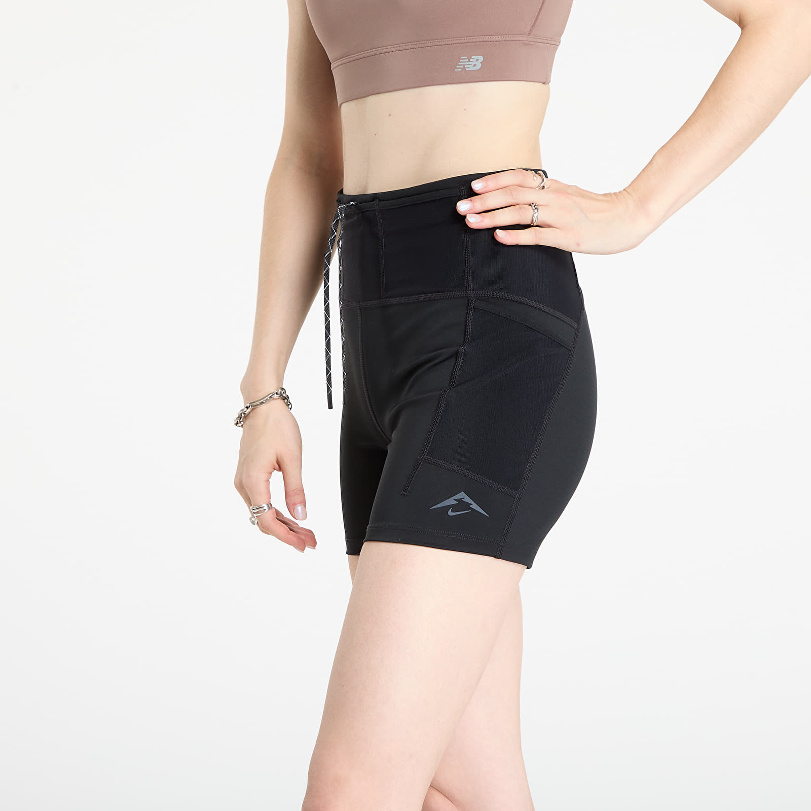 Γυναικεία σορτς Nike Trail Women's Dri-FIT High-Waisted 4" Tight Running Shorts Black/ Black