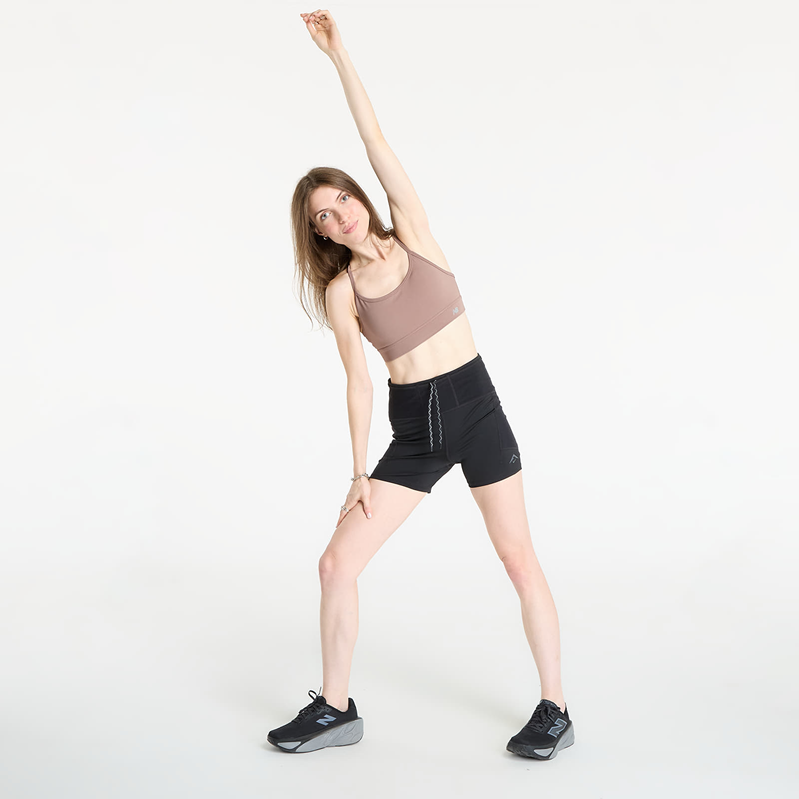 Γυναικεία σορτς Nike Trail Women's Dri-FIT High-Waisted 4" Tight Running Shorts Black/ Black