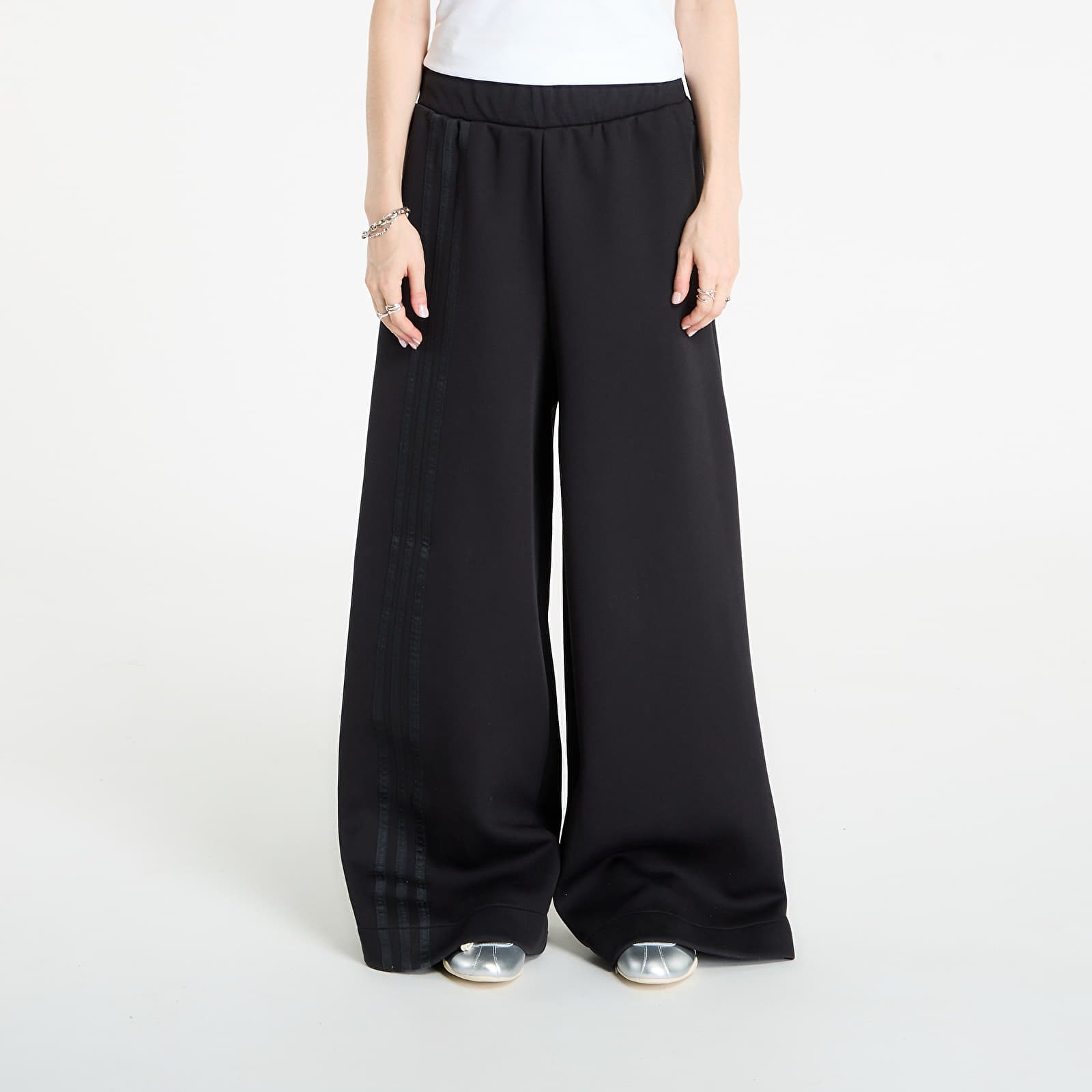 Γυναικεία παντελόνια  adidas Off Placed 3-Stripes Wide Pant Black