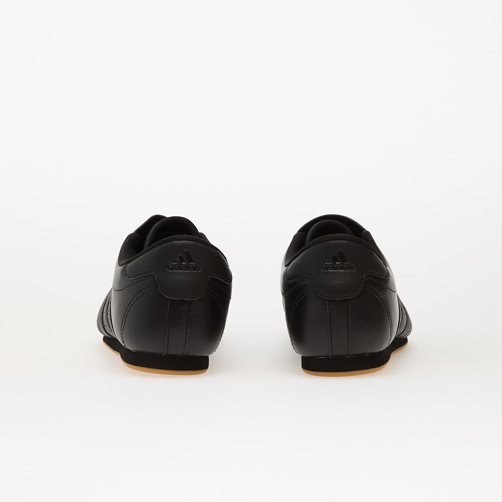 Γυναικεία παπούτσια adidas Taekwondo W Core Black/ Core Black/ Gum