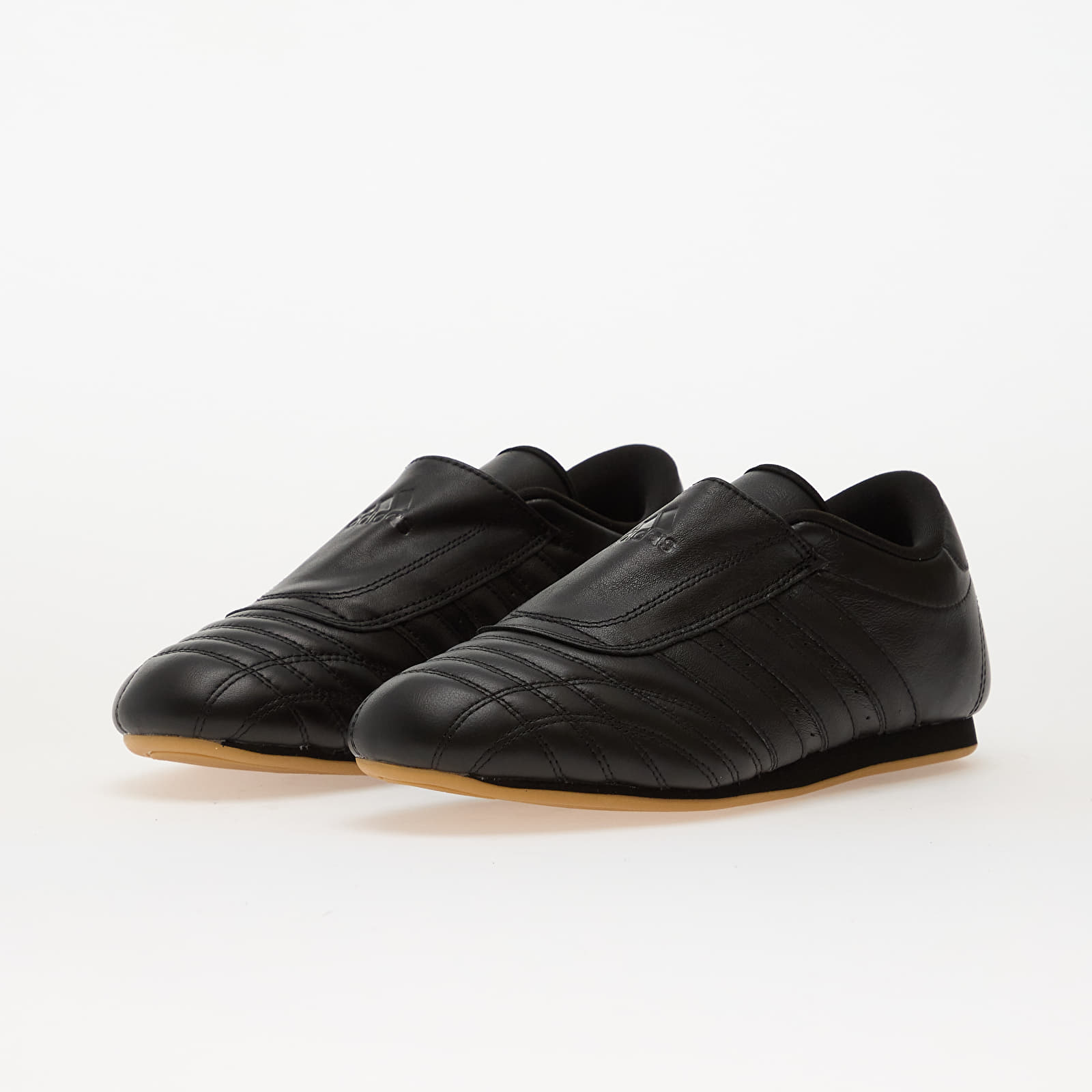 Γυναικεία παπούτσια adidas Taekwondo W Core Black/ Core Black/ Gum