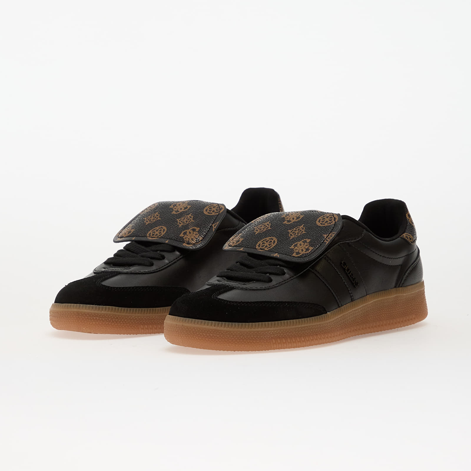 Sneakers und Schuhe für Frauen GUESS Oleeza Black