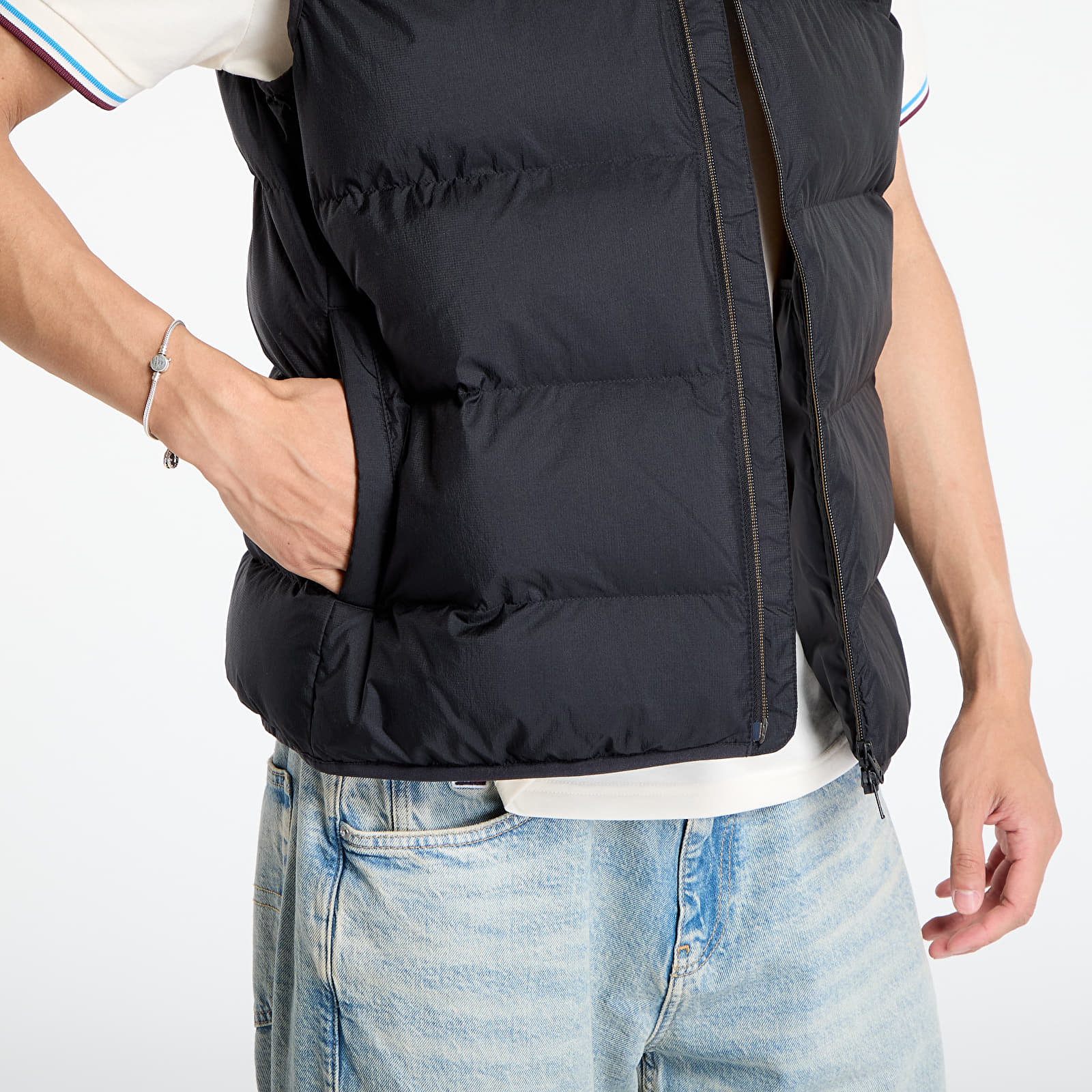 Vesten voor heren FRED PERRY Insulated Gilet Black