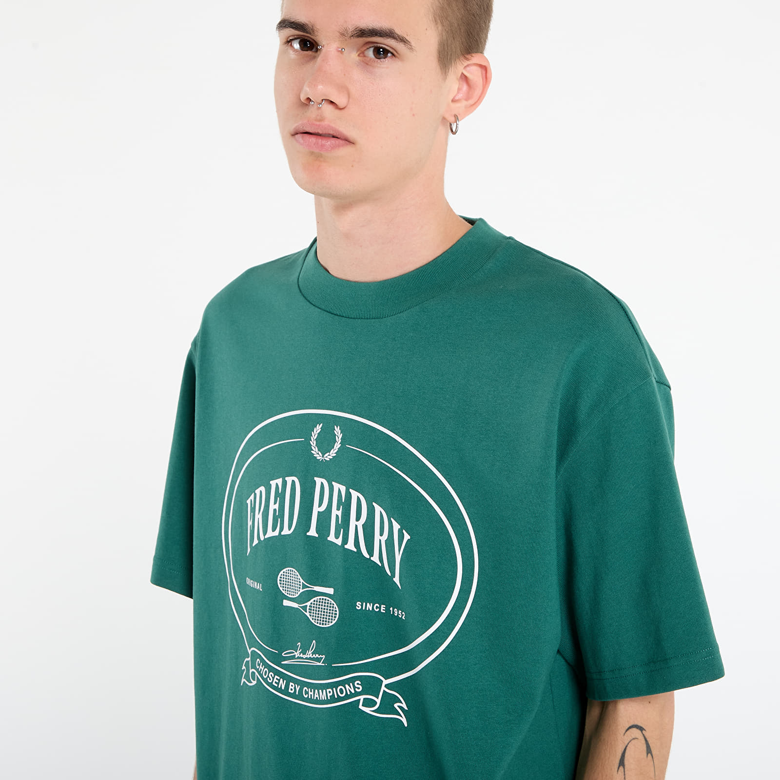 Vyriški marškinėliai FRED PERRY Chosen By Champions T-Shirt Sport Green