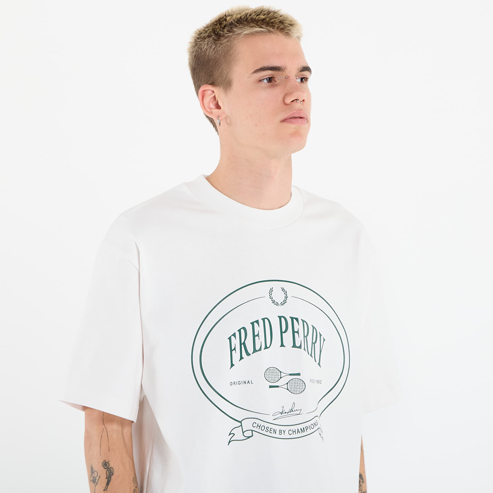Vyriški marškinėliai FRED PERRY Chosen By Champions T-Shirt Snow White