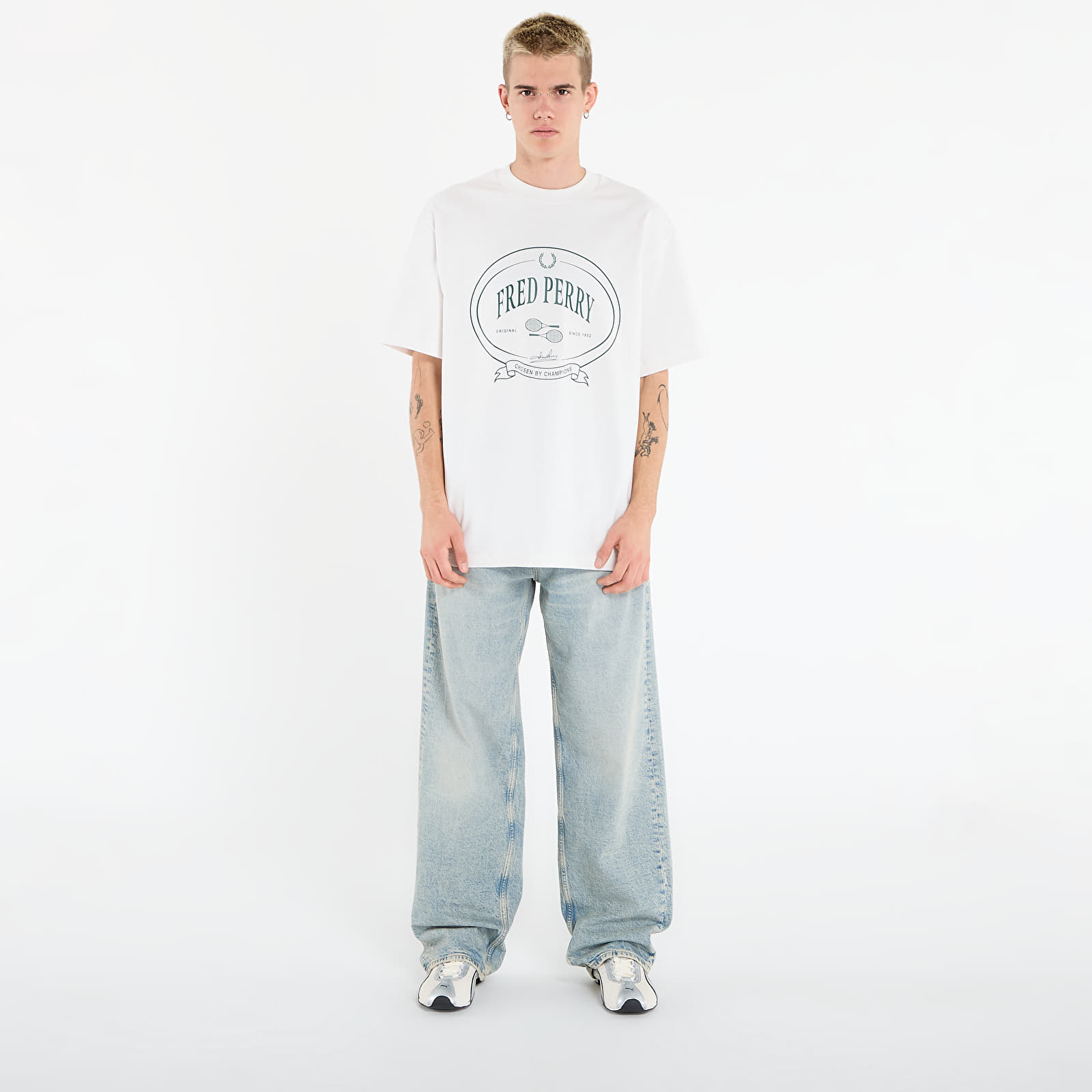 Vyriški marškinėliai FRED PERRY Chosen By Champions T-Shirt Snow White